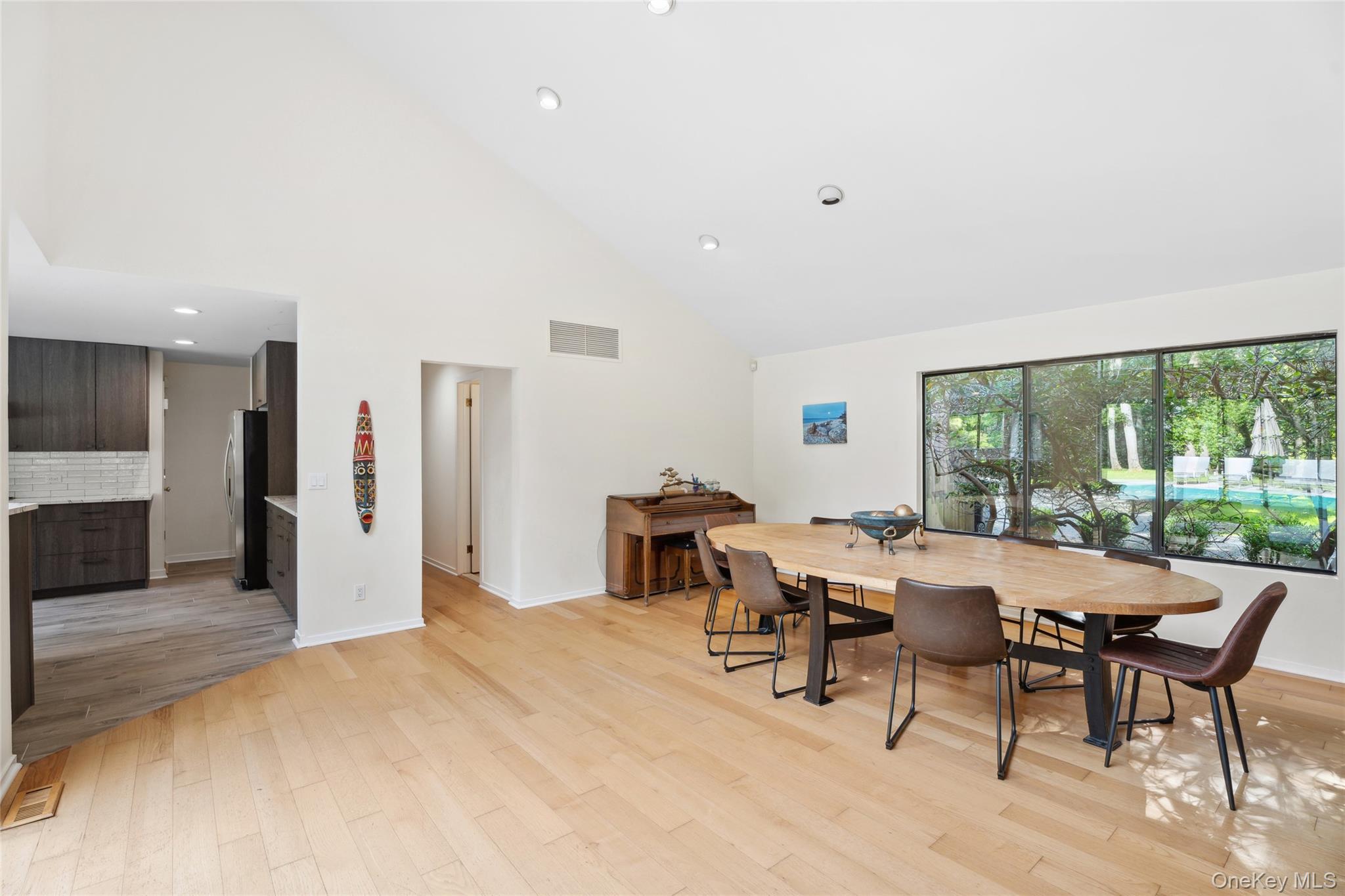 #7 photo, 26 Woodland Way, Quogue , NY 11959