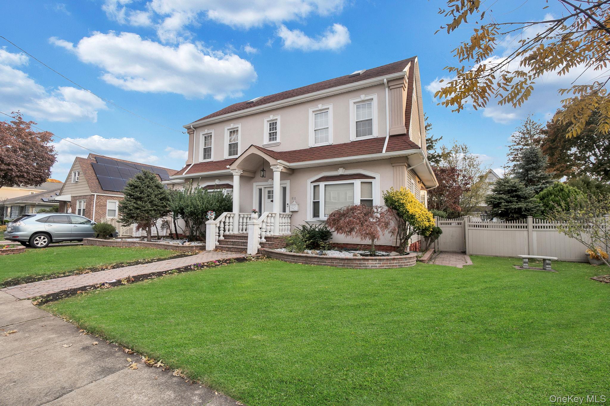 #4 photo, 810 Wallace Avenue, Baldwin , NY 11510