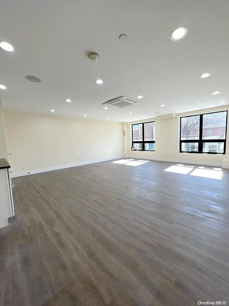 #8 photo, 8015 188th Street, Jamaica Estates , NY 11423