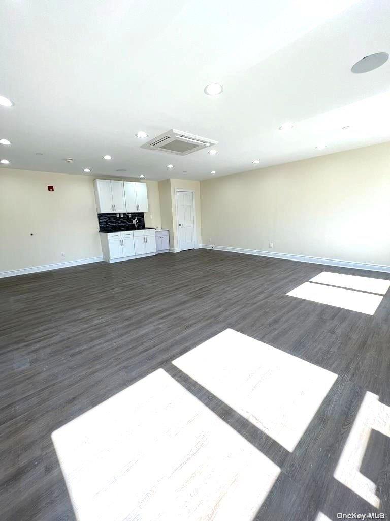 #9 photo, 8015 188th Street, Jamaica Estates , NY 11423