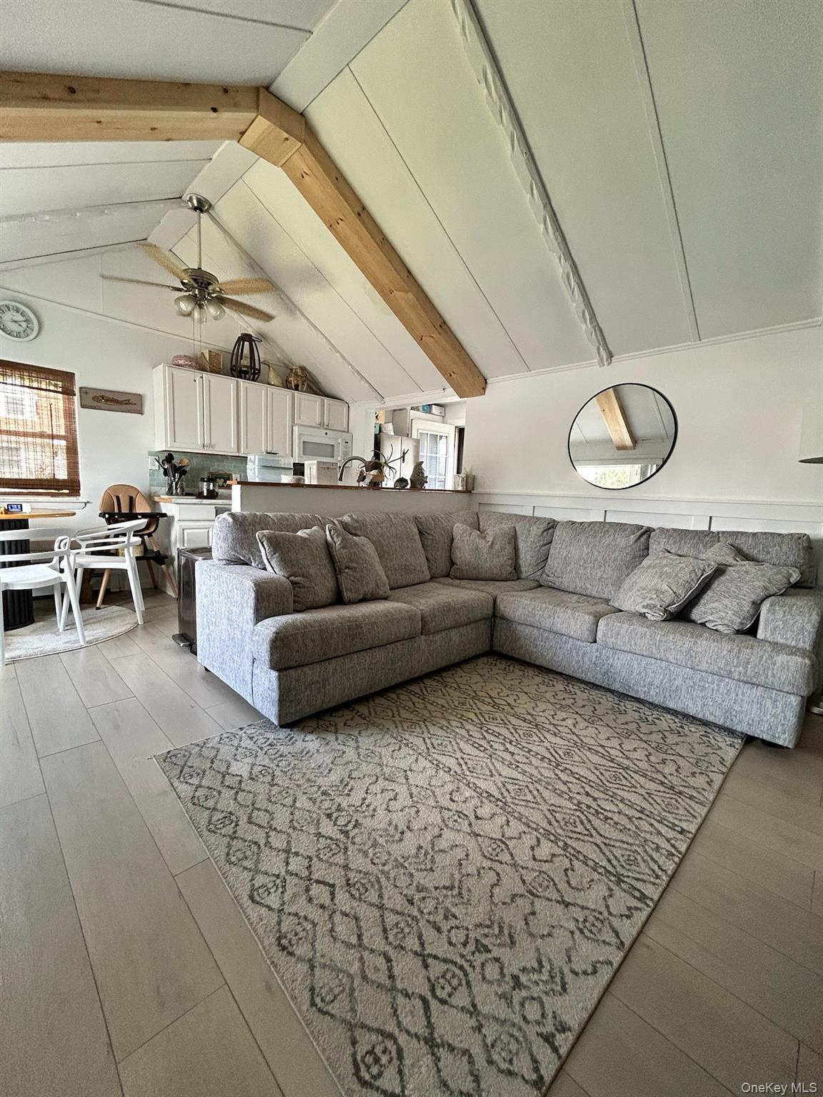 #1 photo, 800 S 6th Street, Lindenhurst , NY 11757