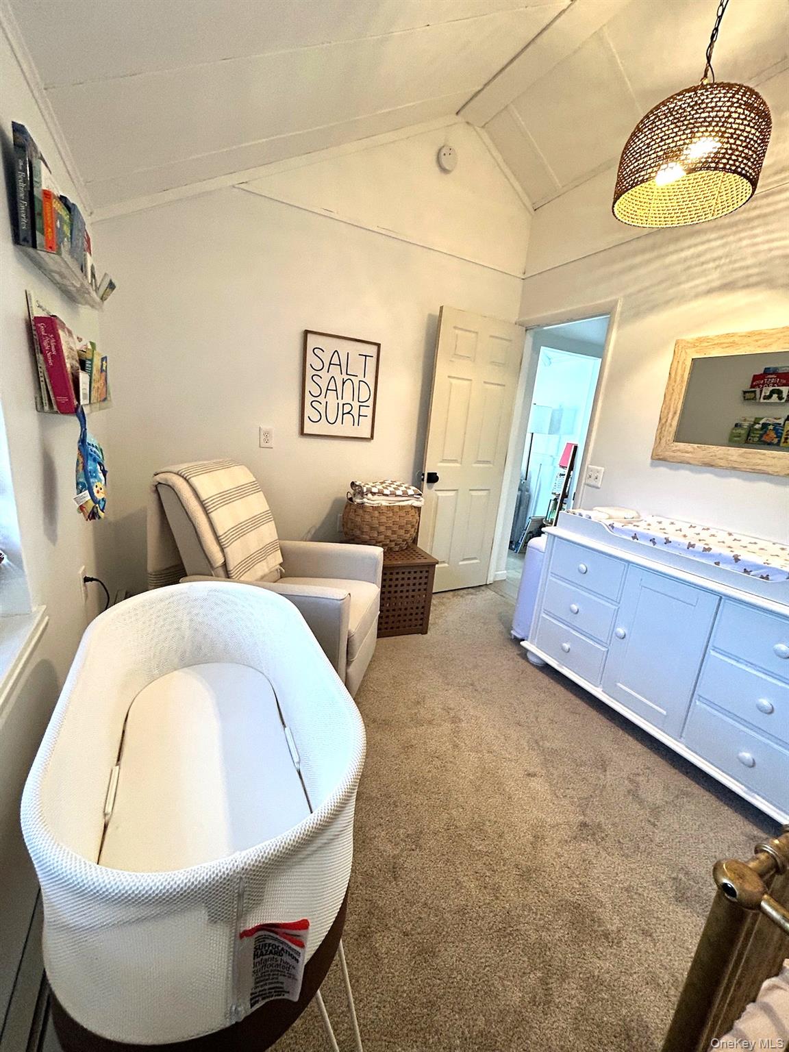 #19 photo, 800 S 6th Street, Lindenhurst , NY 11757