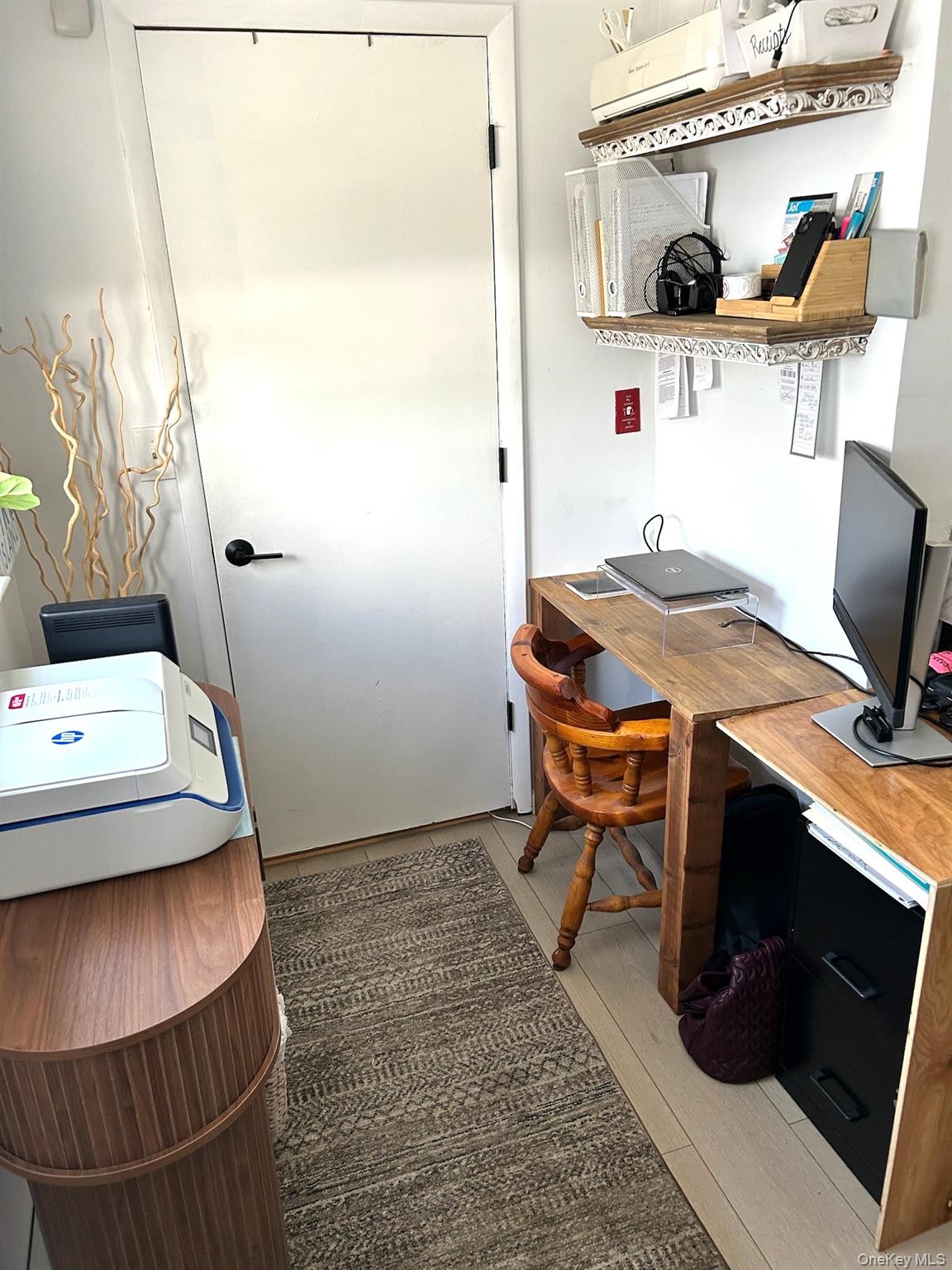 #8 photo, 800 S 6th Street, Lindenhurst , NY 11757