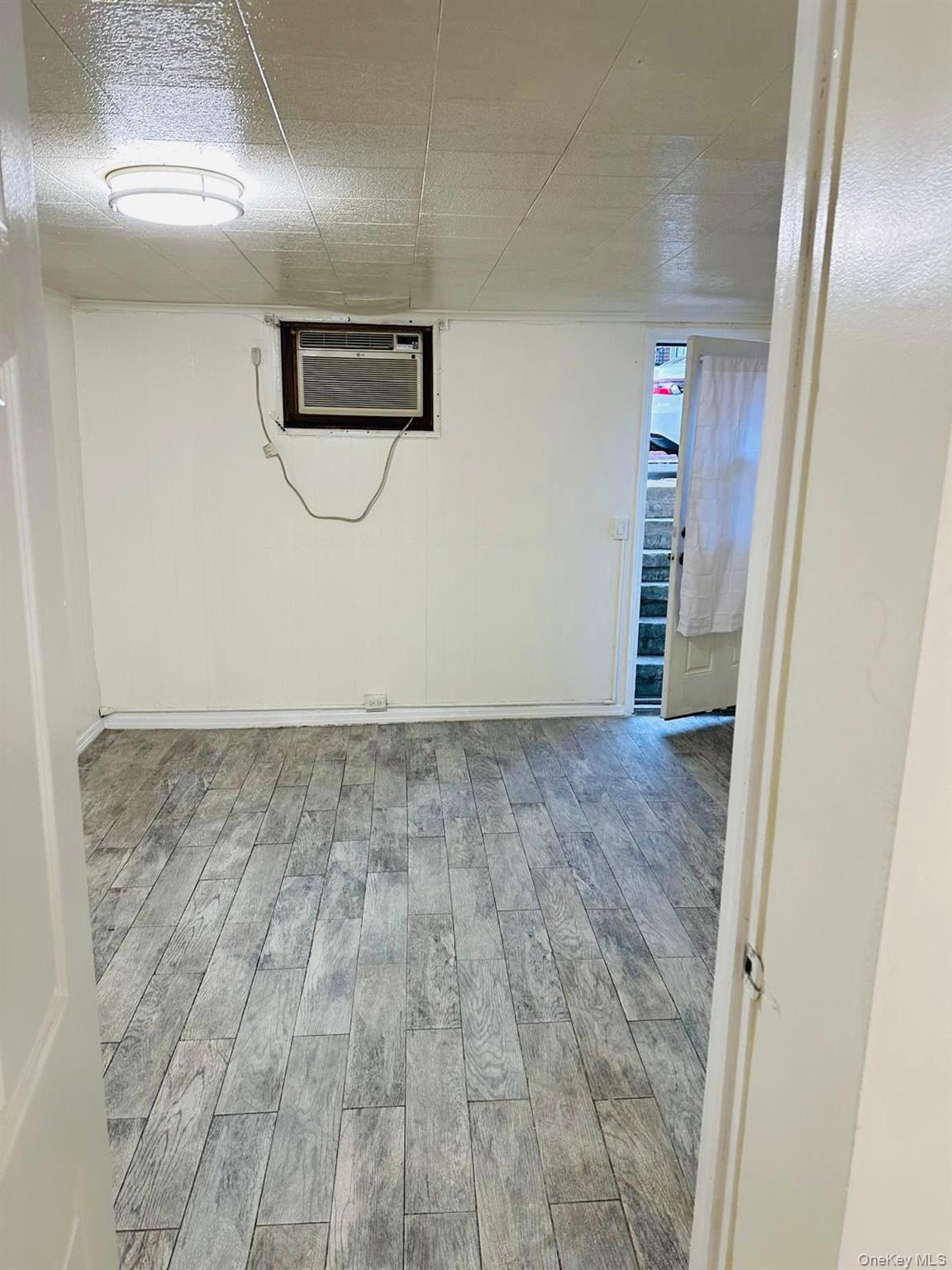 #7 photo, 95-12 Woodhaven Court, Ozone Park , NY 11416