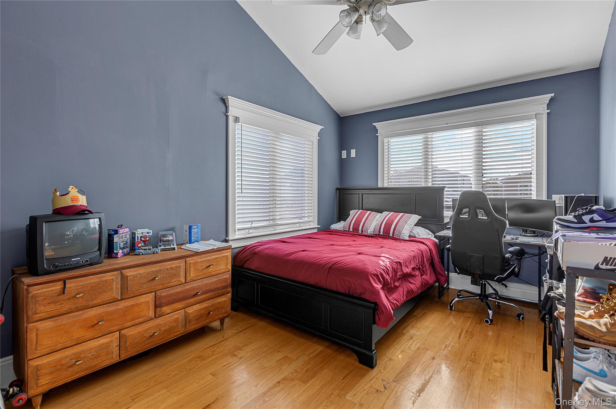 #15 photo, 803 S 7th Street, Lindenhurst , NY 11757