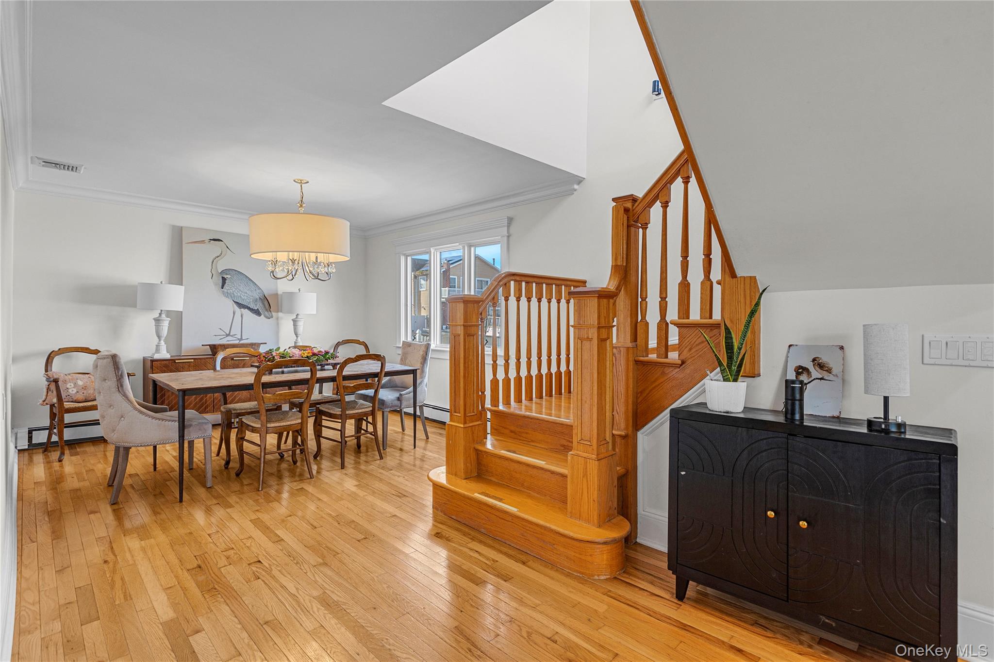 #6 photo, 803 S 7th Street, Lindenhurst , NY 11757