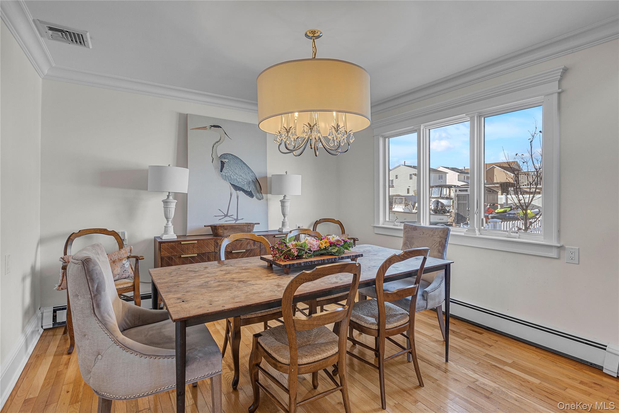 #7 photo, 803 S 7th Street, Lindenhurst , NY 11757