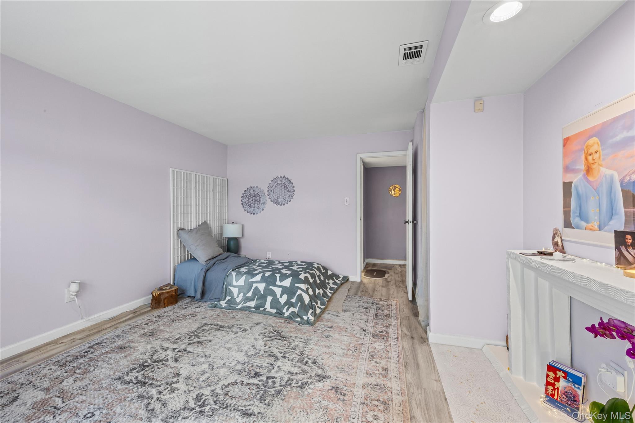 #16 photo, 175 Main Avenue, Wheatley Heights , NY 11798