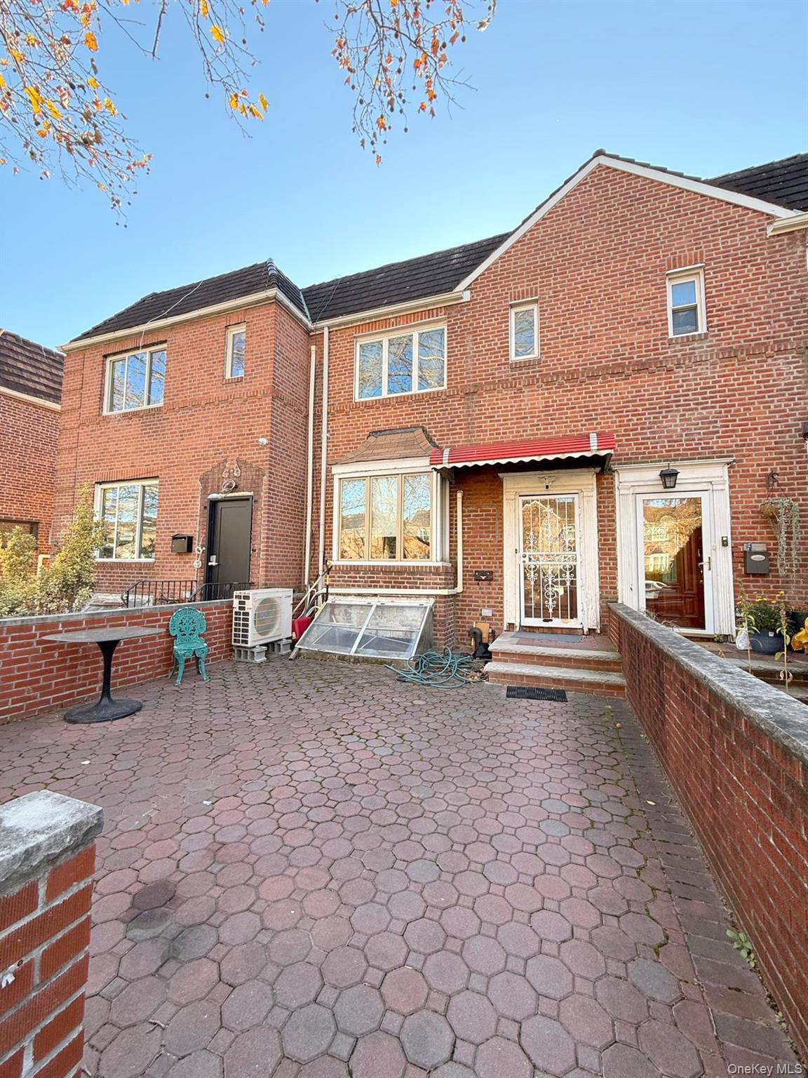 #3 photo, 144-24 Jewel Avenue, Kew Garden Hills , NY 11367