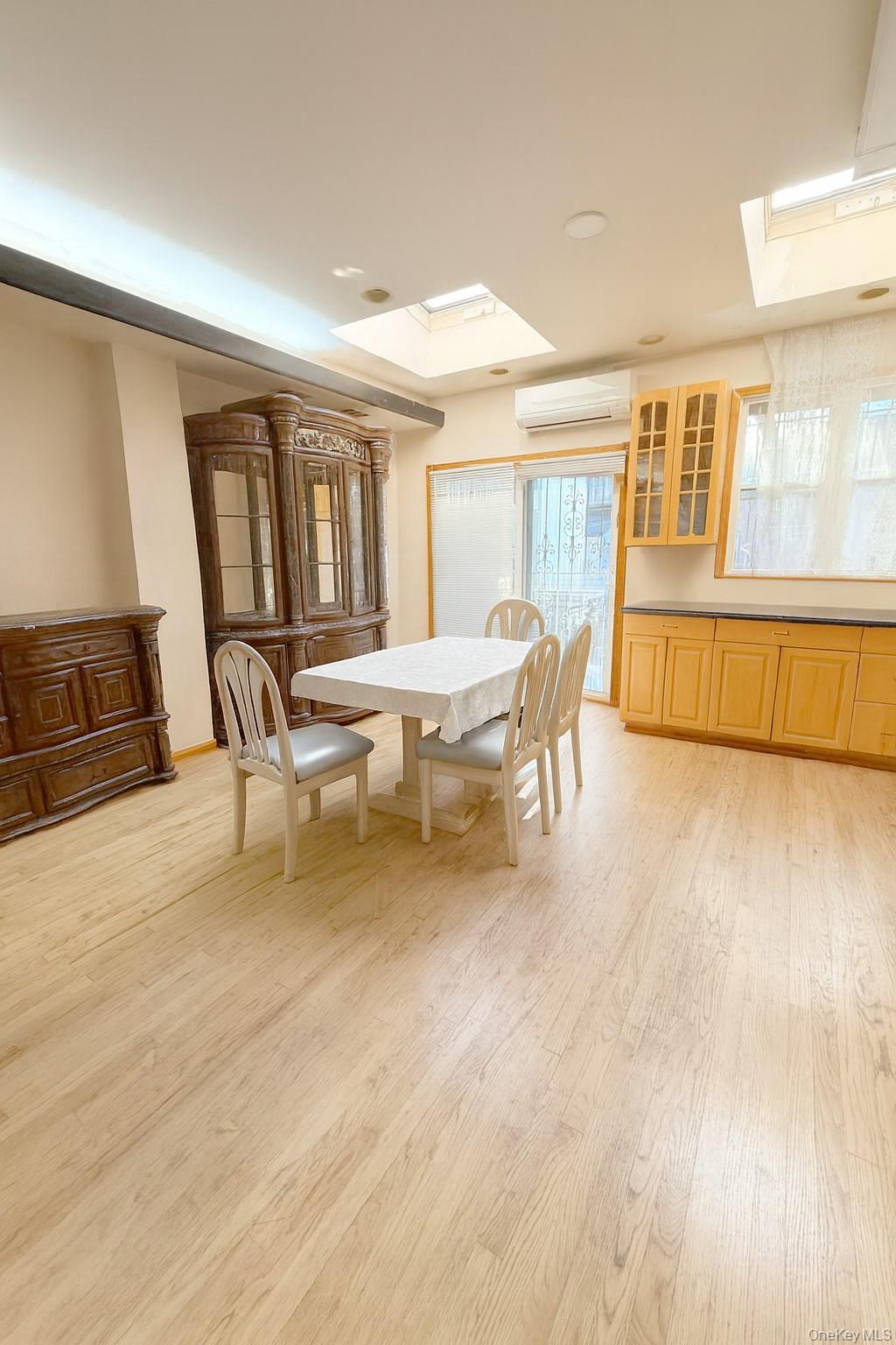 #7 photo, 144-24 Jewel Avenue, Kew Garden Hills , NY 11367