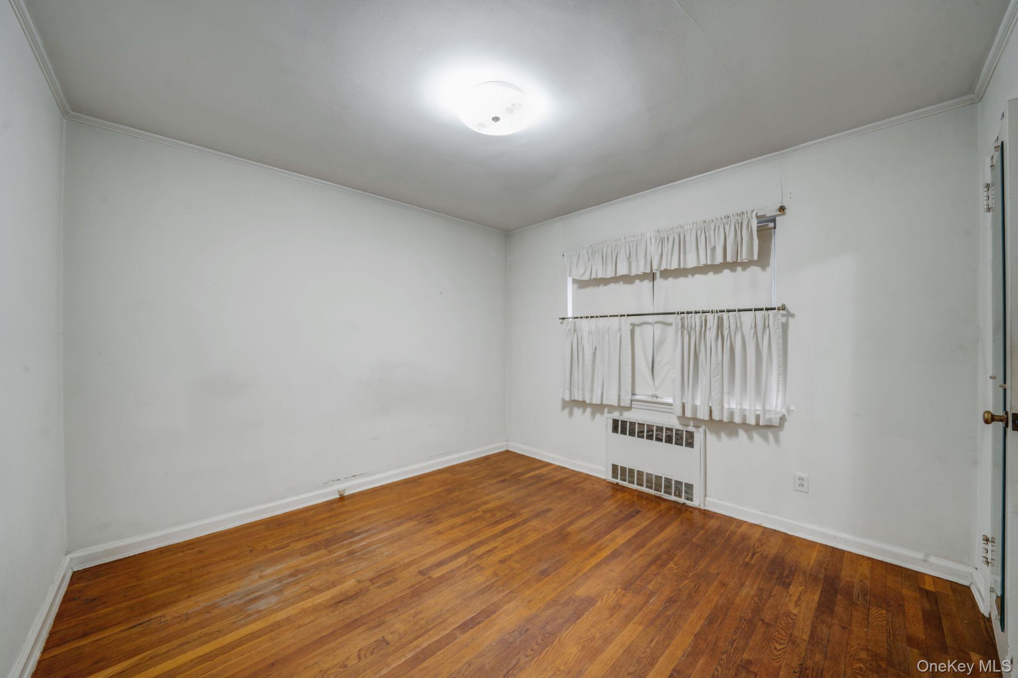 #20 photo, 23106 Union Turnpike, Bellerose Manor , NY 11427