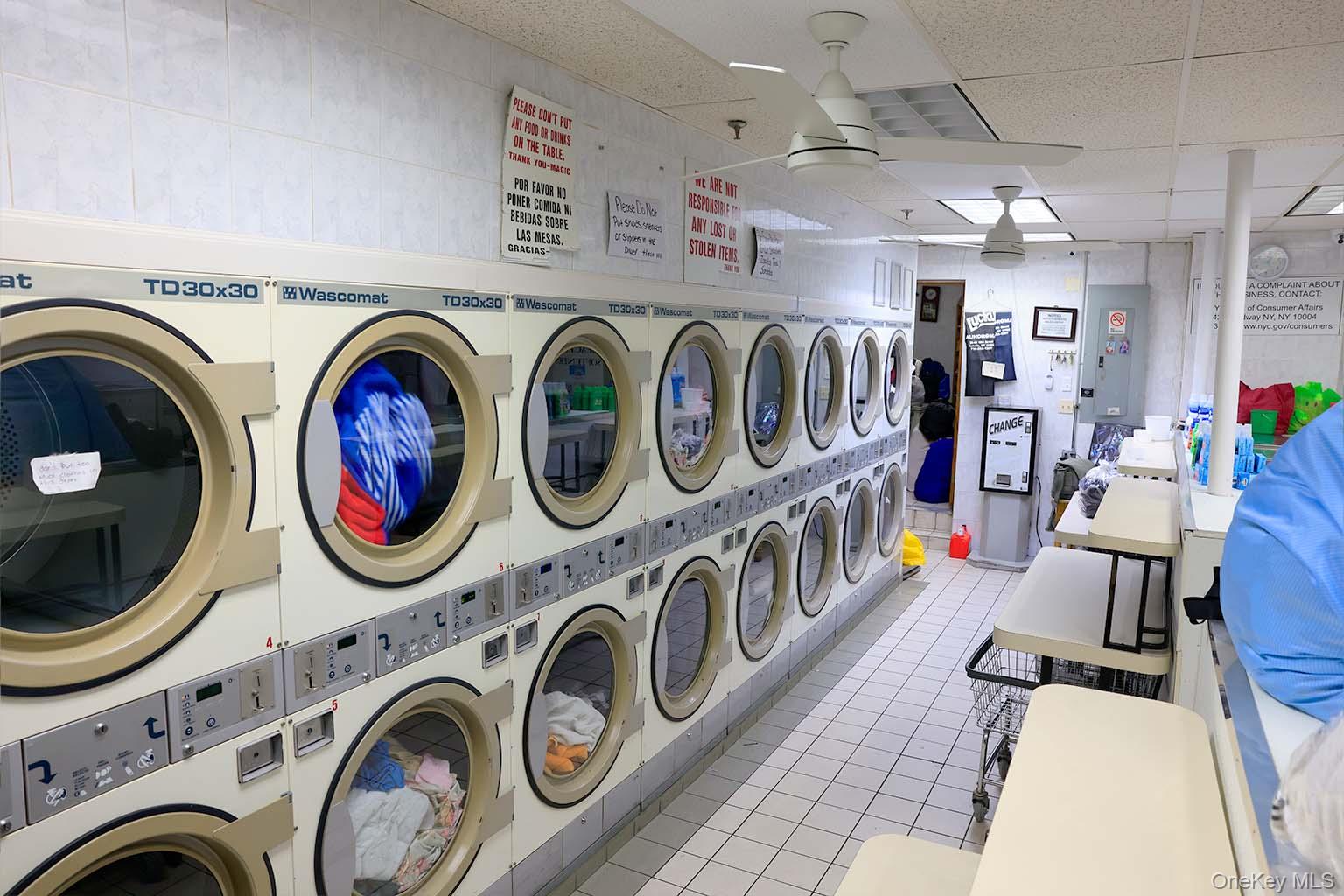 #6 photo, 2604 18th Street, Astoria , NY 11102