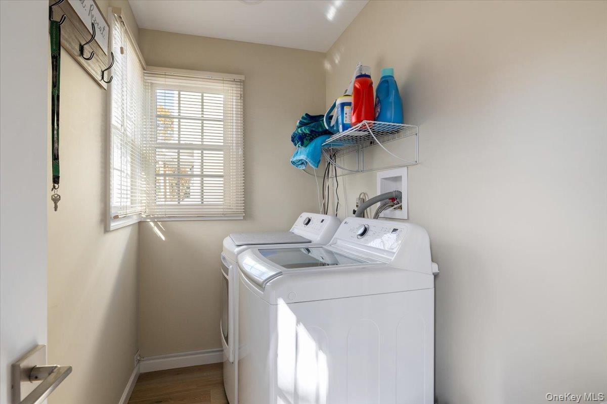 #19 photo, 194 Newark Street, Lindenhurst , NY 11757