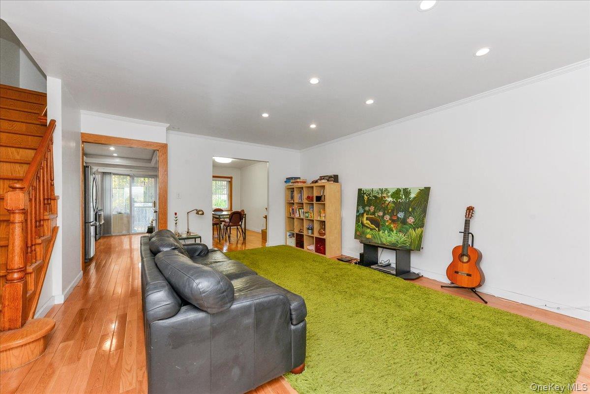 #2 photo, 195-31 39 Avenue, Flushing , NY 11358