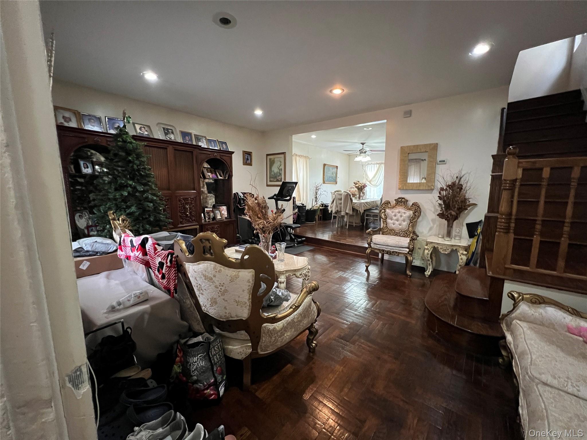 #2 photo, 104-09 201 Street, Saint Albans , NY 11412