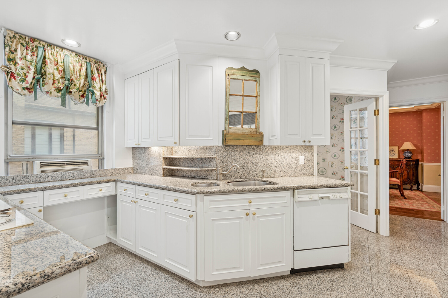 #9 photo, 170 E 79TH Street, Lenox Hill , NY 10075