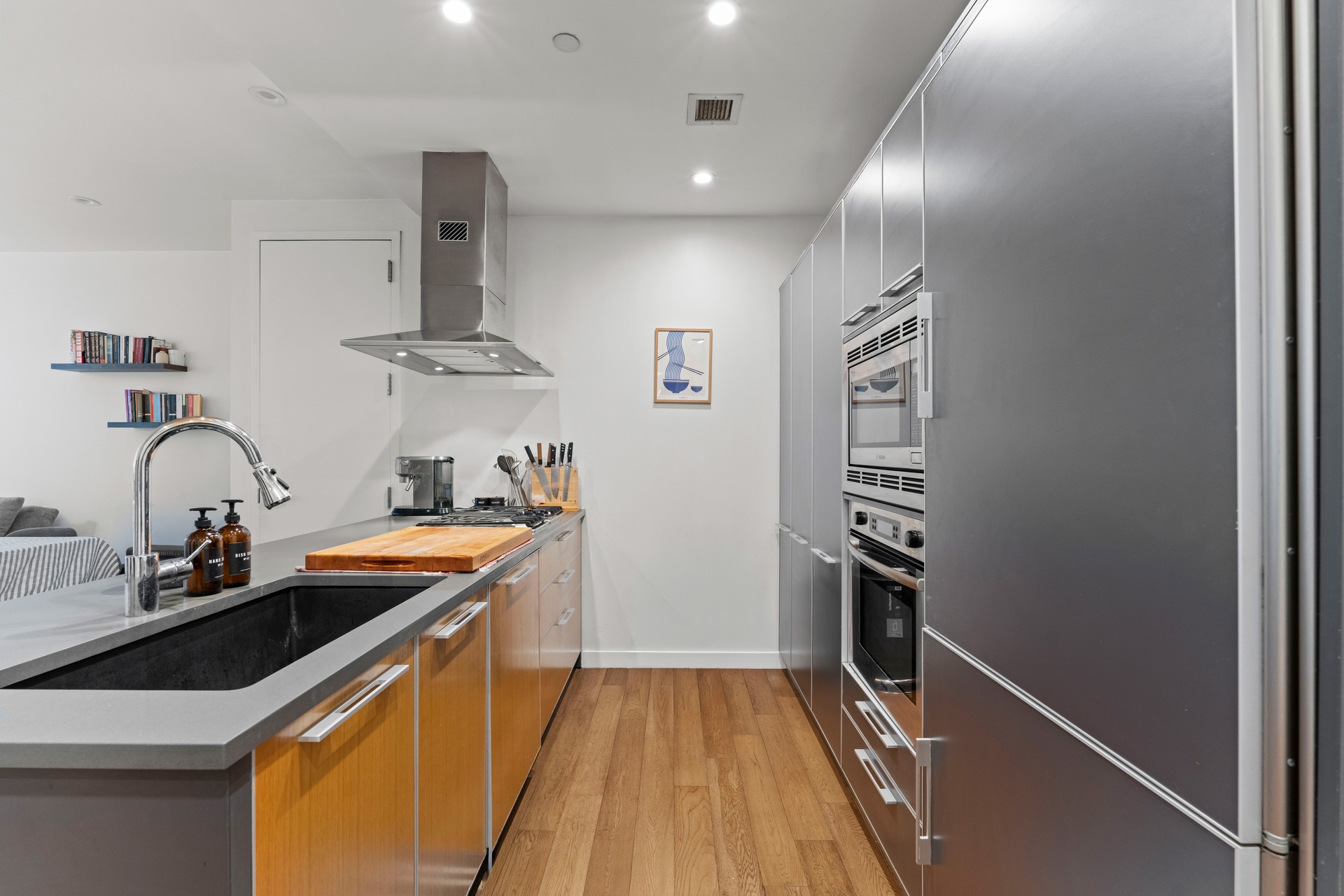 #6 photo, Brooklyn, Williamsburg , NY 11249