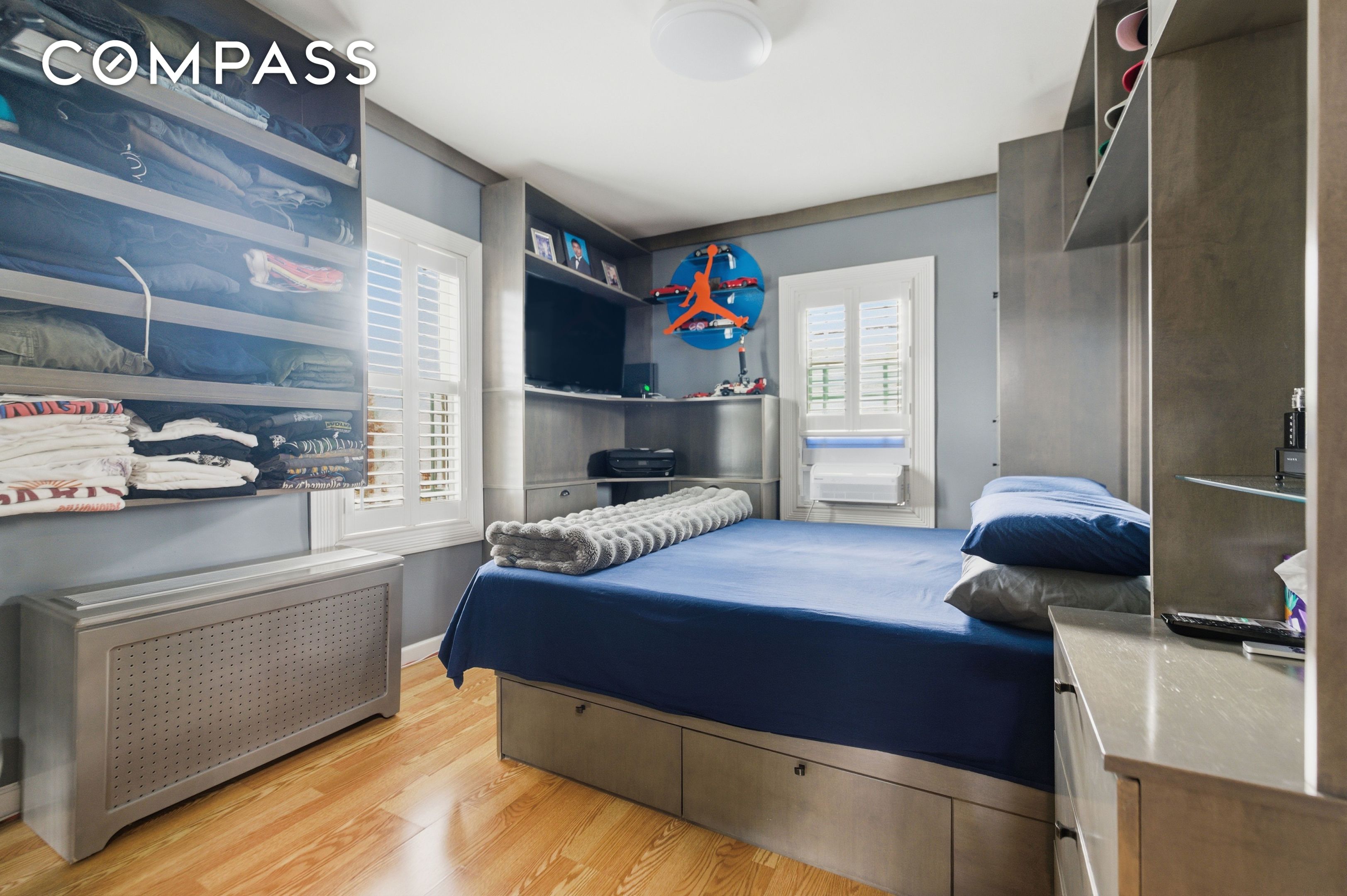 #7 photo, South Jamaica, South Jamaica , NY 11434