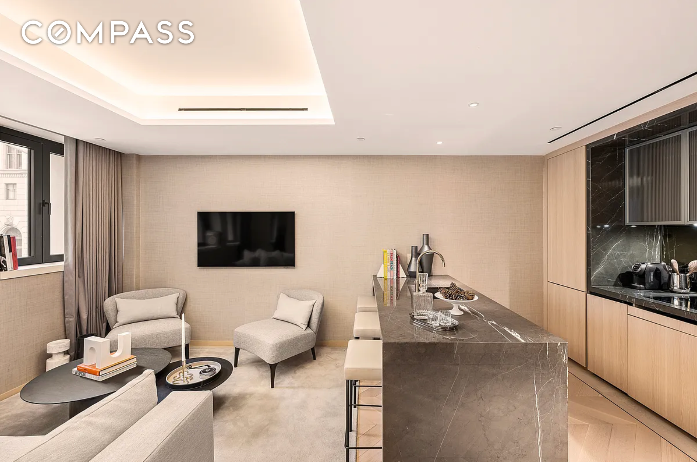 #4 photo, 685 5th Avenue, Midtown East , NY 10022