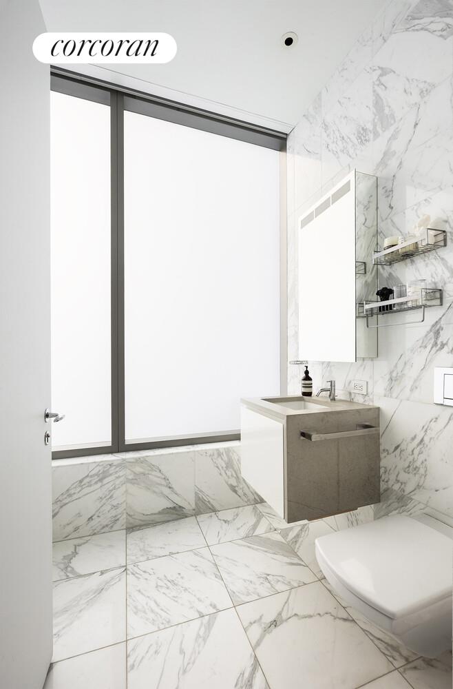 #14 photo, 23 E 22ND Street, Flatiron , NY 10010