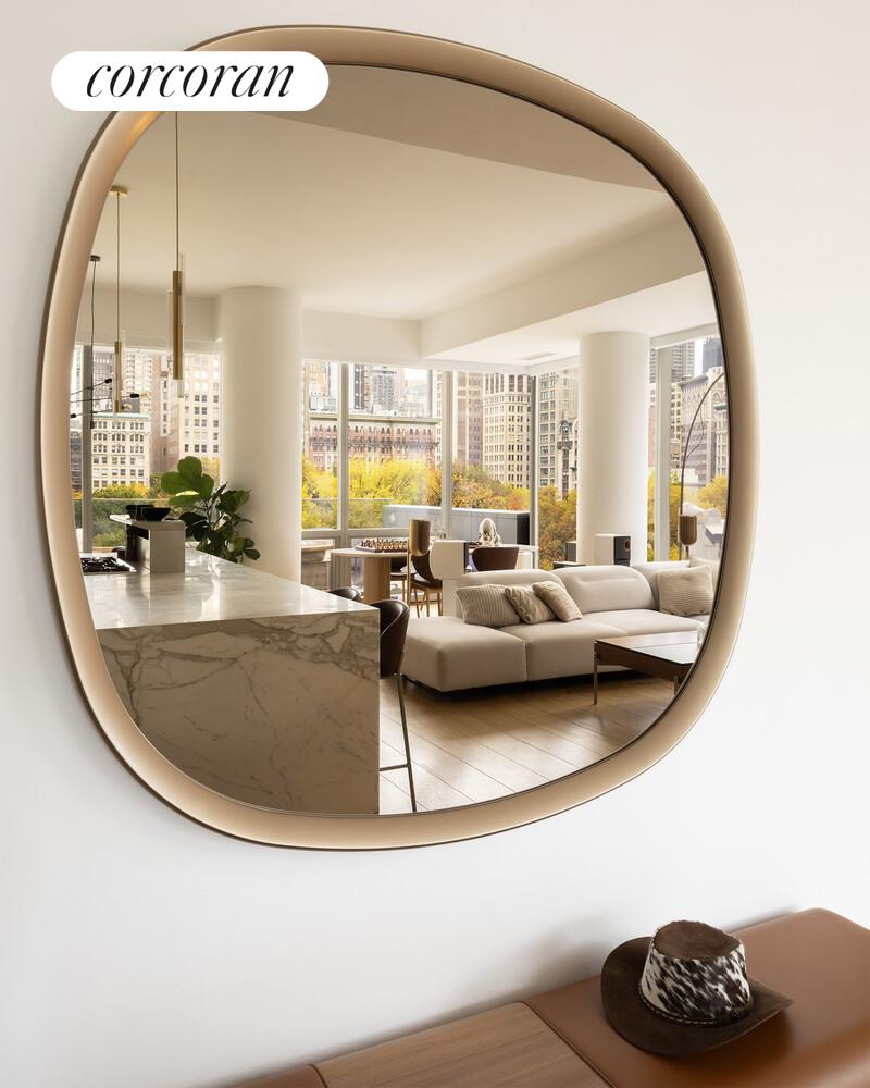 #8 photo, 23 E 22ND Street, Flatiron , NY 10010