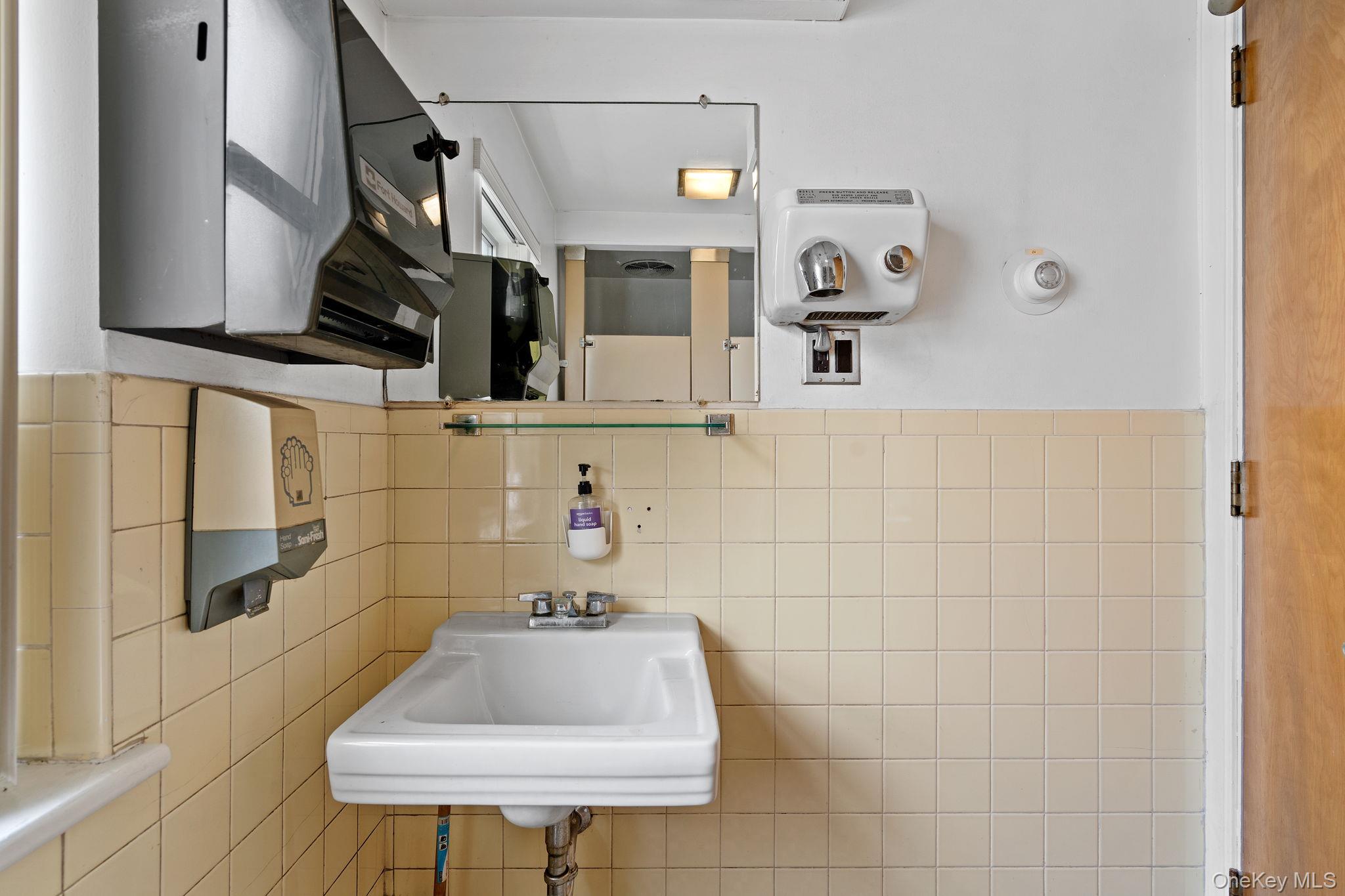 #15 photo, 83 Canal Street, Ellenville , NY 12428