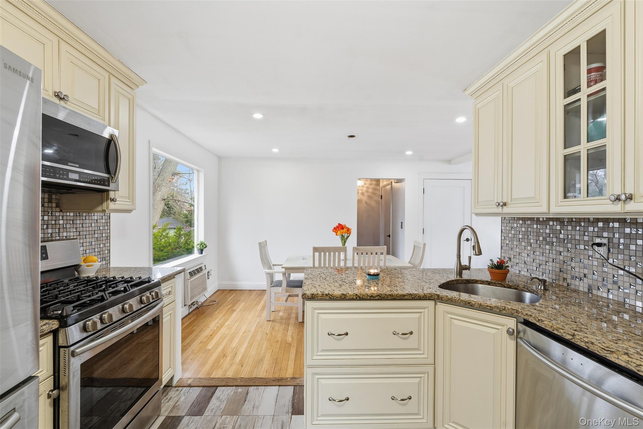 #6 photo, 22 Hovenkamp Avenue, Nanuet , NY 10954