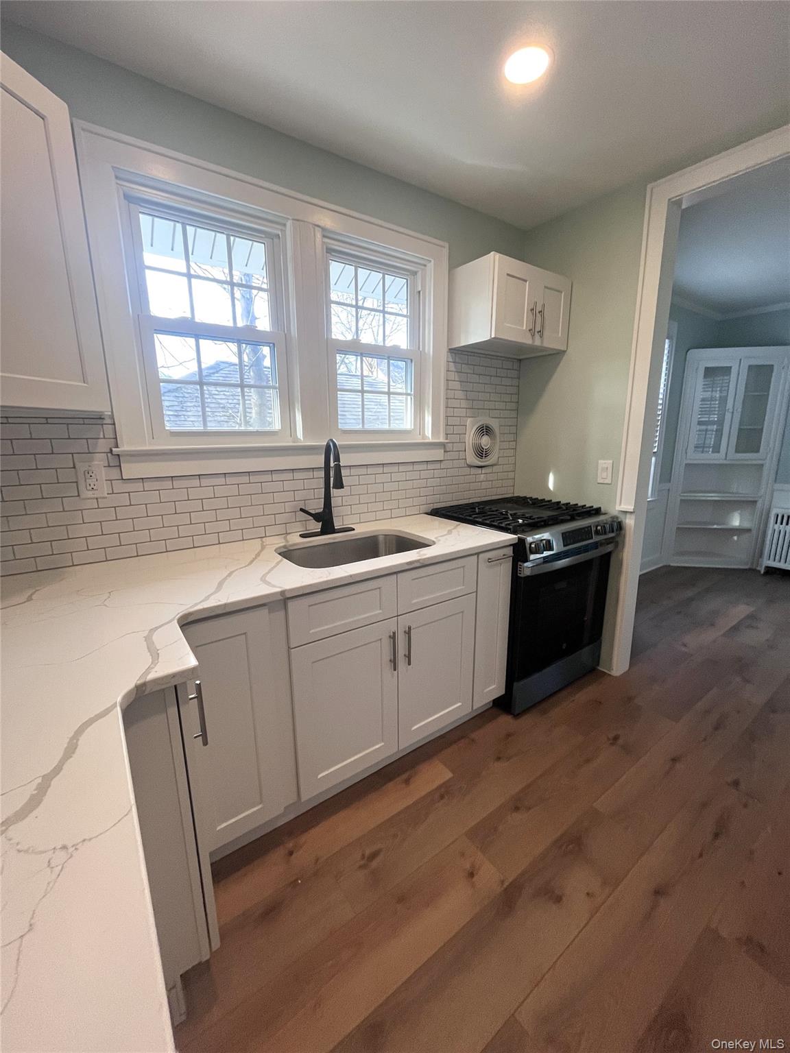 #14 photo, 24 Arnold Avenue, West Babylon , NY 11704