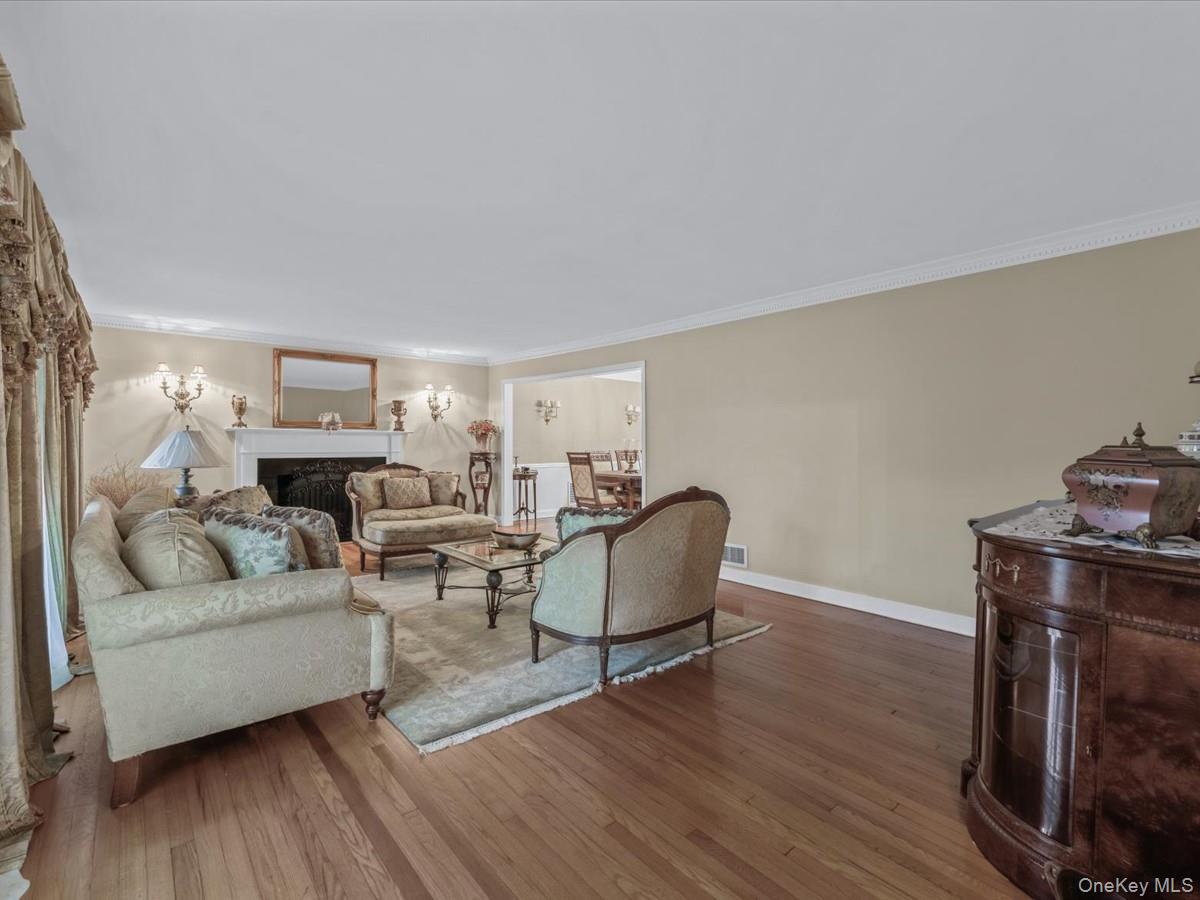 #9 photo, 32 Forbes Boulevard, Eastchester , NY 10709