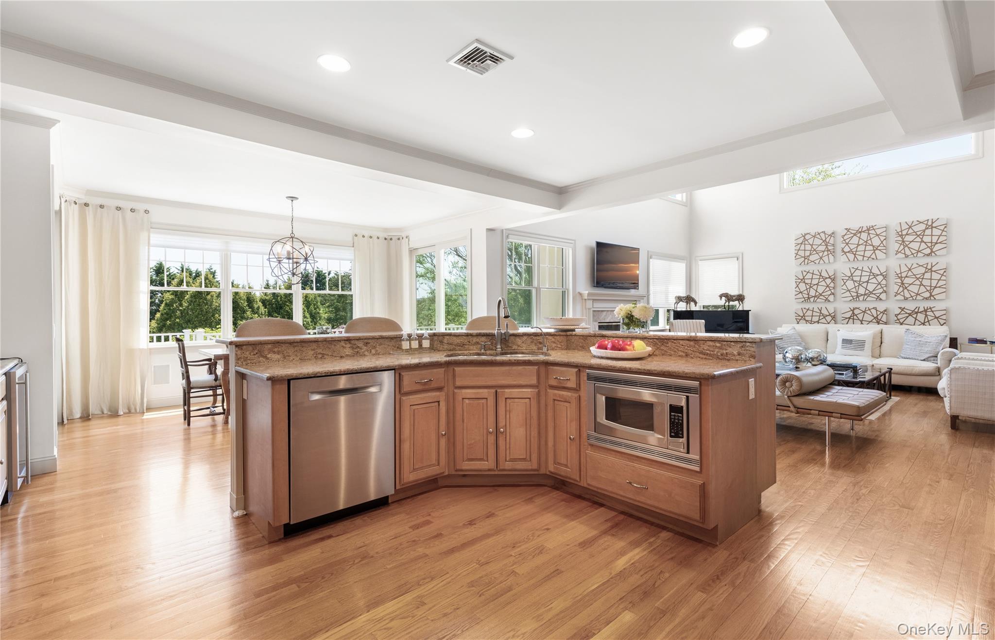 #17 photo, 7 Stillwaters Lane, Westhampton Beach , NY 11978