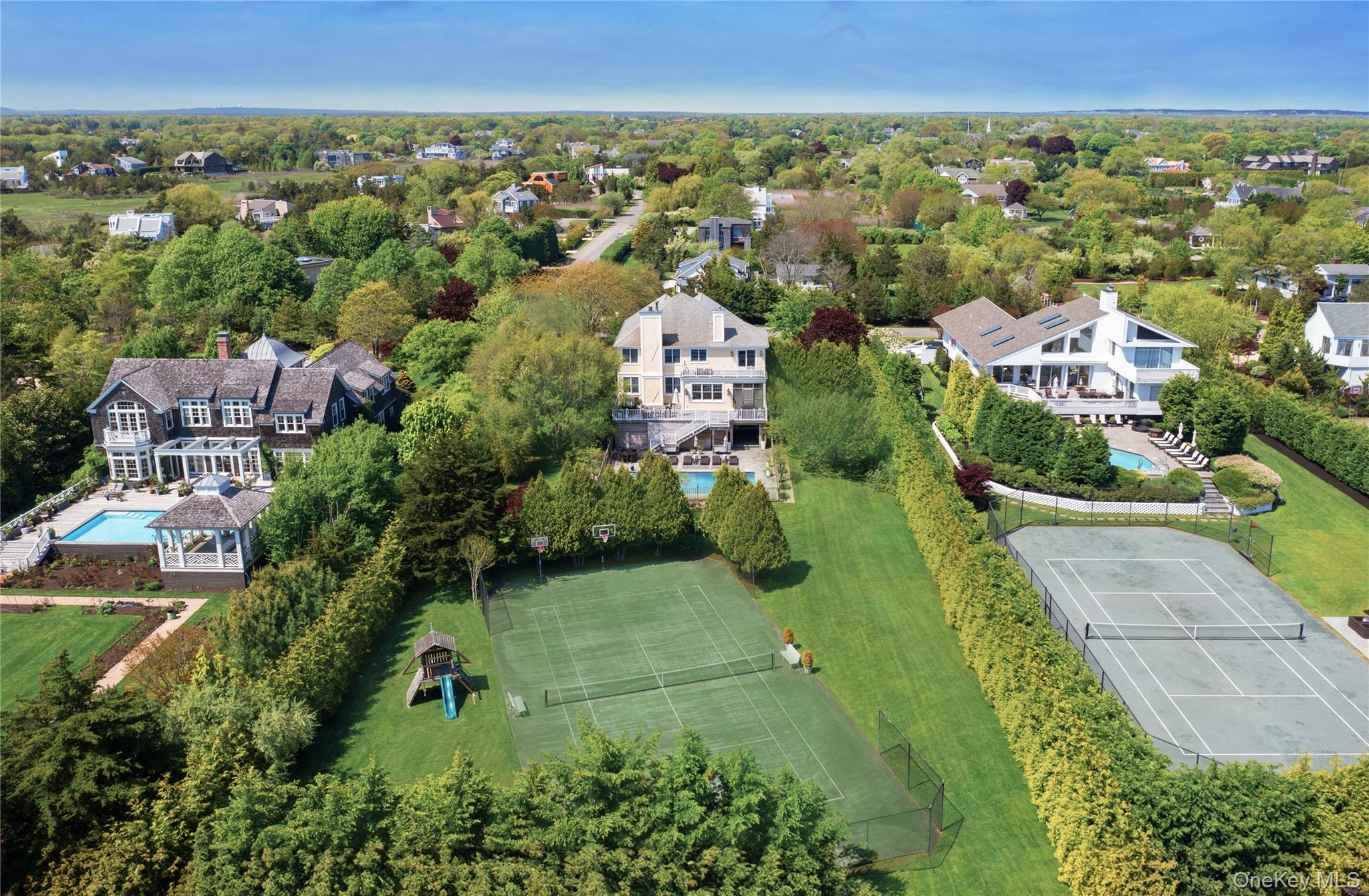 #18 photo, 7 Stillwaters Lane, Westhampton Beach , NY 11978