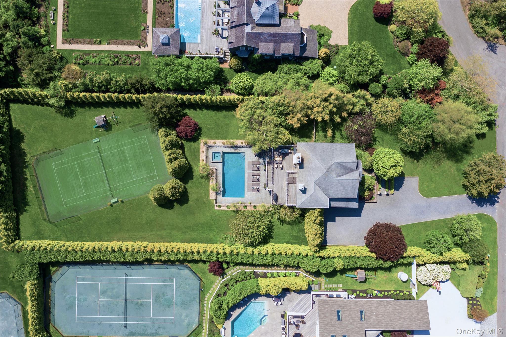 #4 photo, 7 Stillwaters Lane, Westhampton Beach , NY 11978