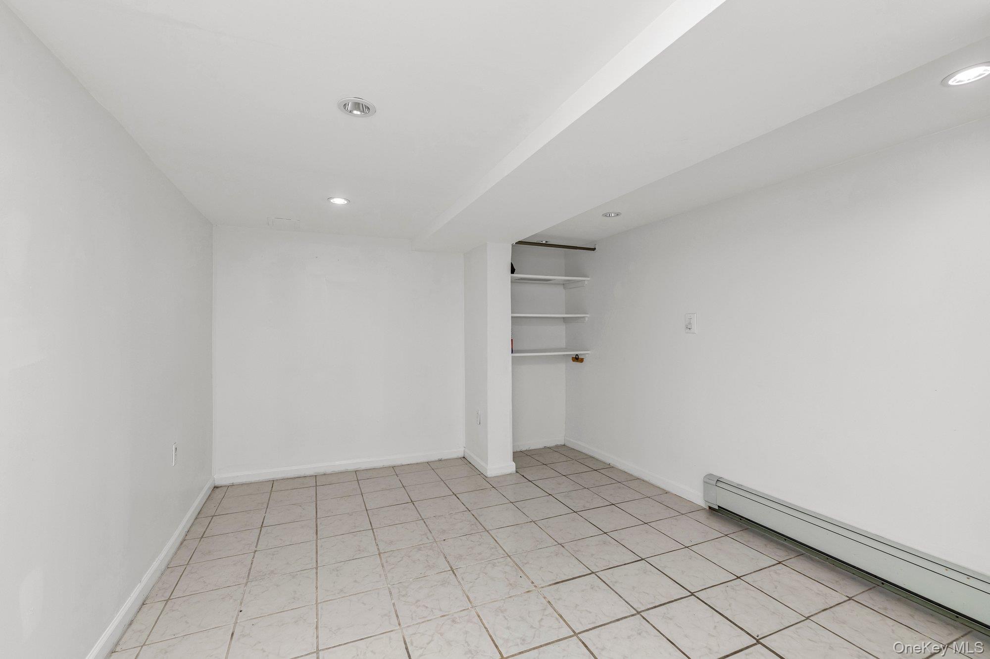 #19 photo, 8835 Vanderveer Street, كوينز Queens Village , NY 11427