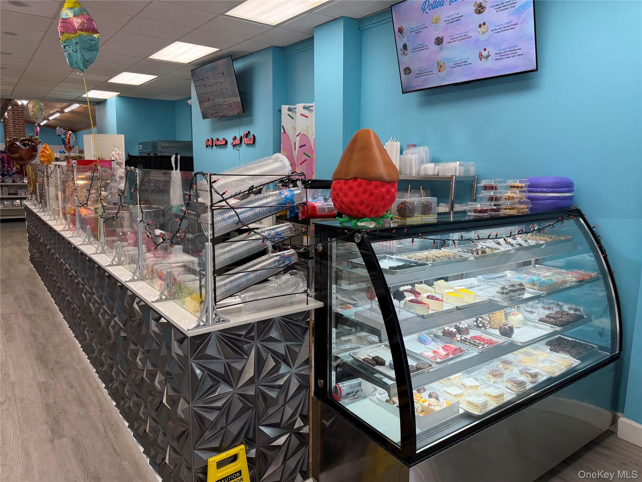 #3 photo, 12009 Jamaica Avenue, Richmond Hill , NY 11418