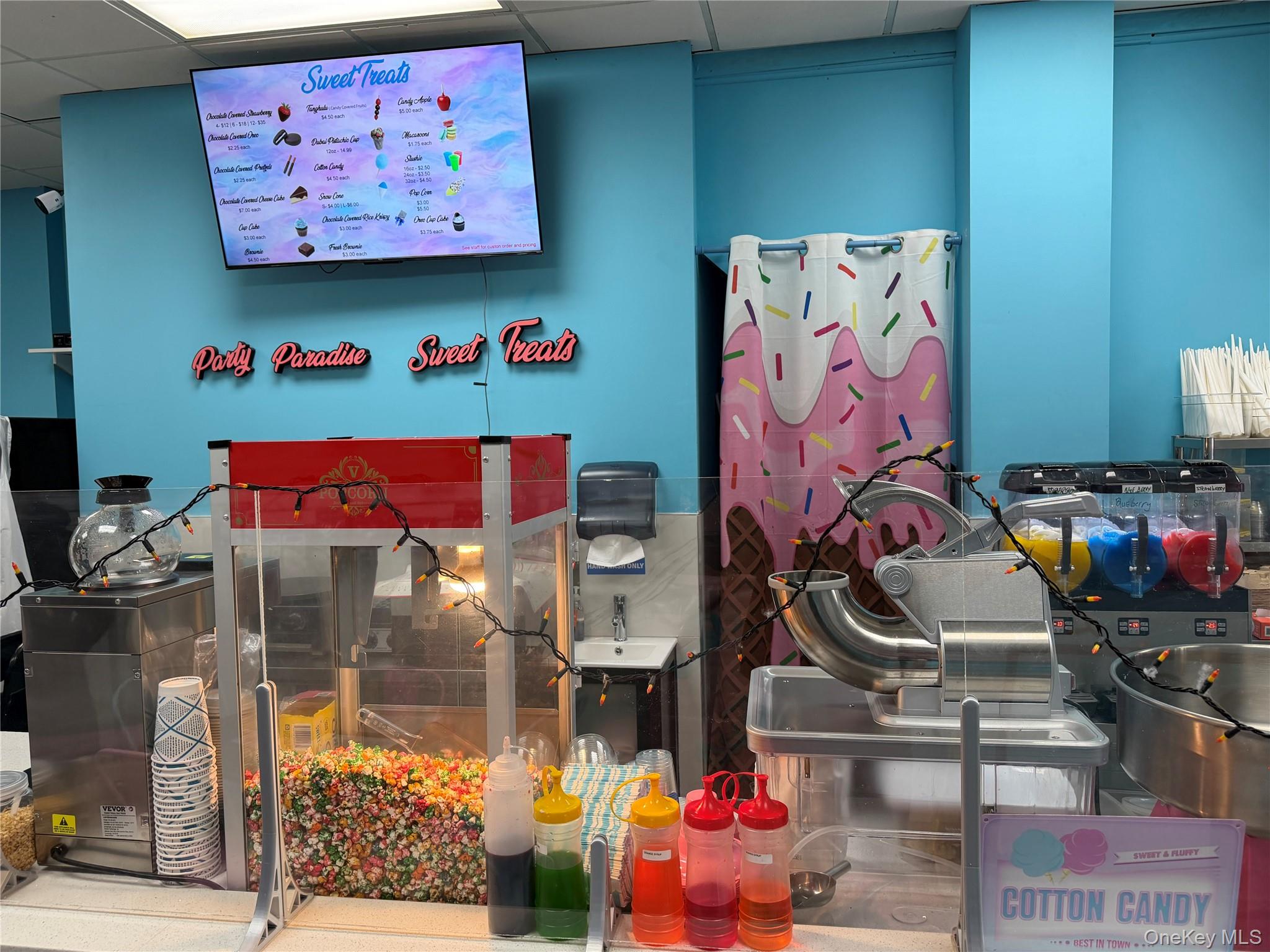 #5 photo, 12009 Jamaica Avenue, Richmond Hill , NY 11418