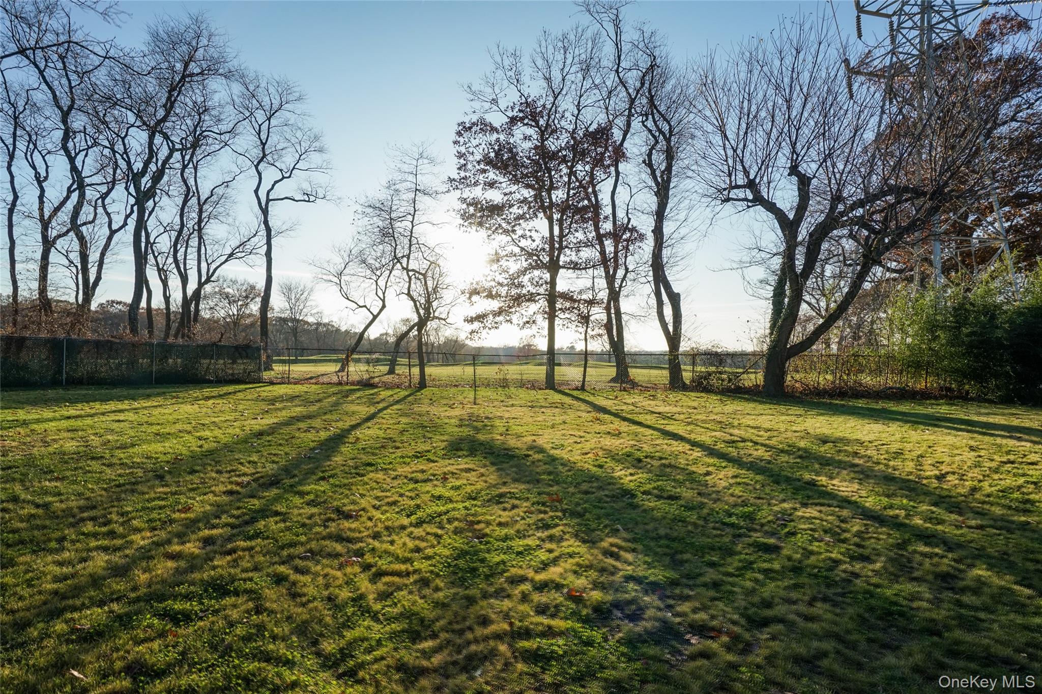 #20 photo, 1041 Glen Cove Avenue, Roslyn Harbor , NY 11576