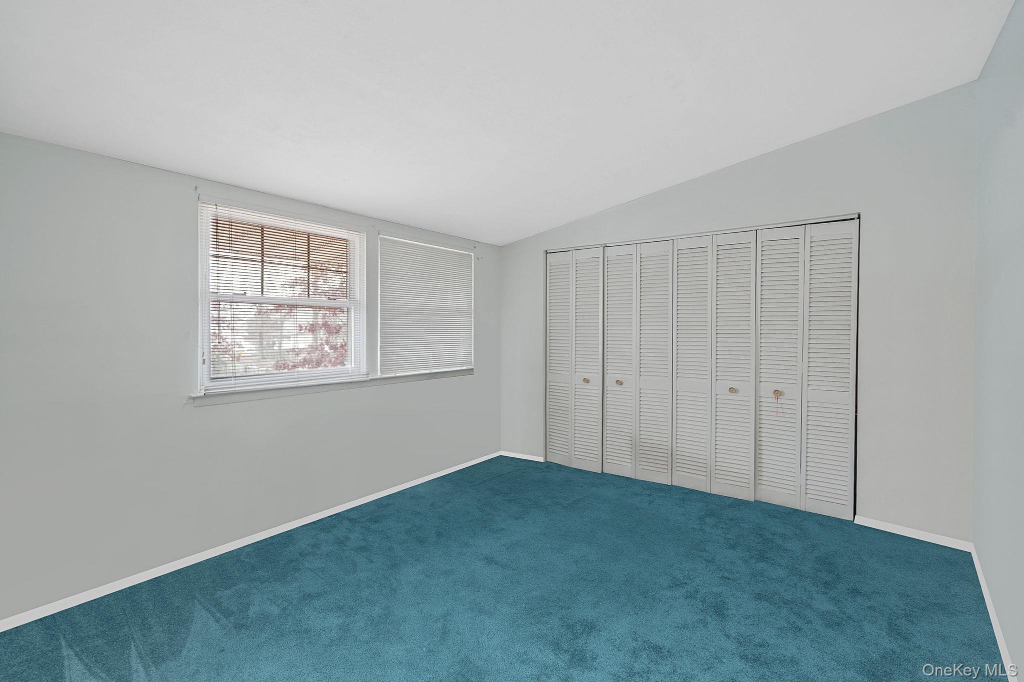 #16 photo, 31 Cabin Lane, East Setauket , NY 11733