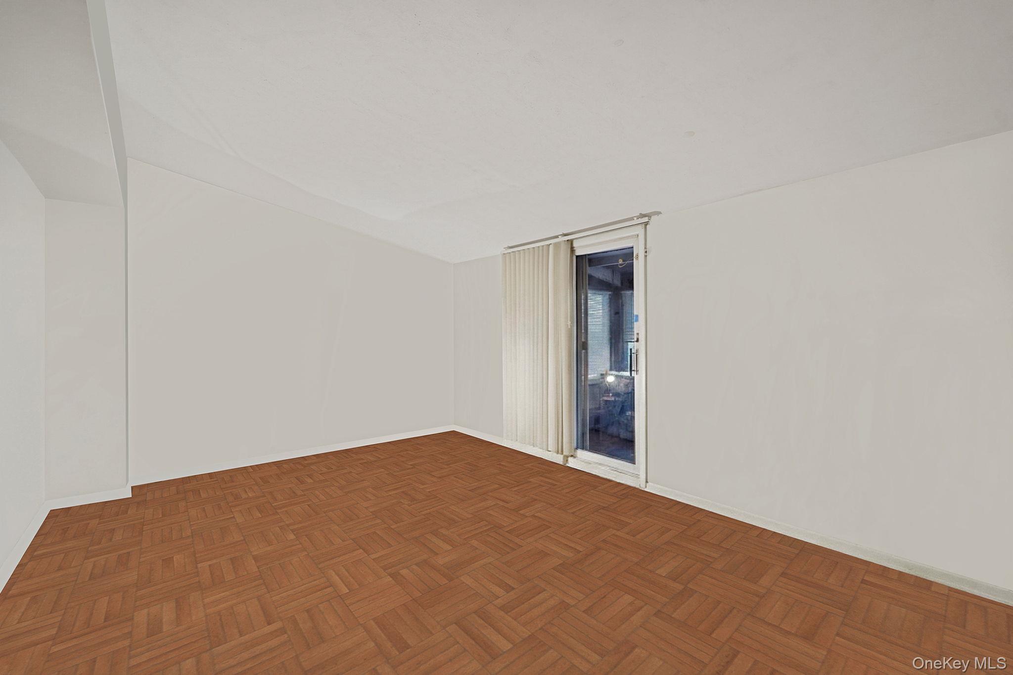 #17 photo, 31 Cabin Lane, East Setauket , NY 11733