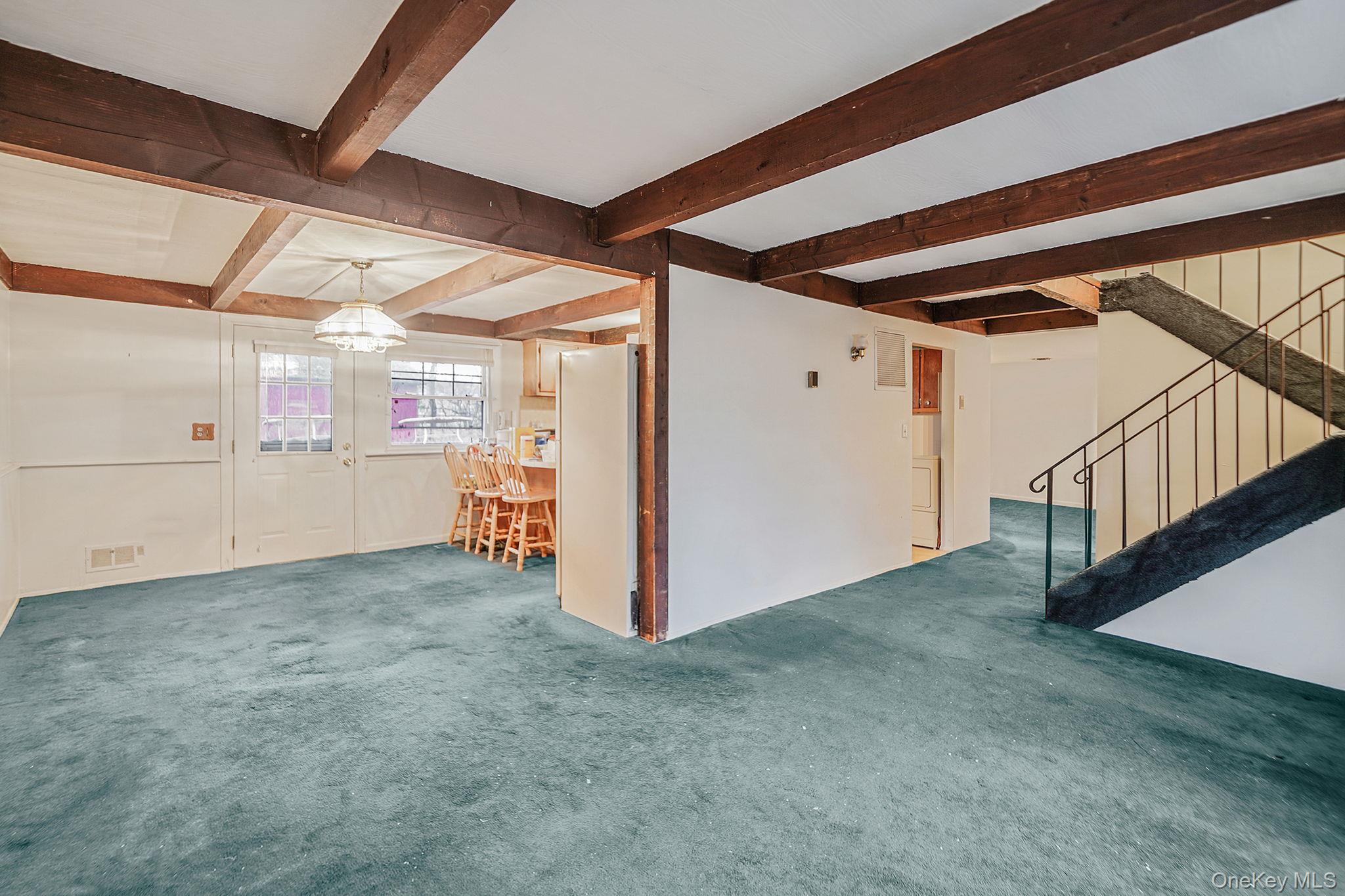 #9 photo, 31 Cabin Lane, East Setauket , NY 11733