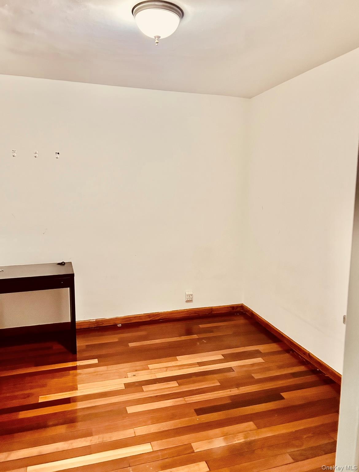 #9 photo, 150-12 59 Avenue, Flushing , NY 11355