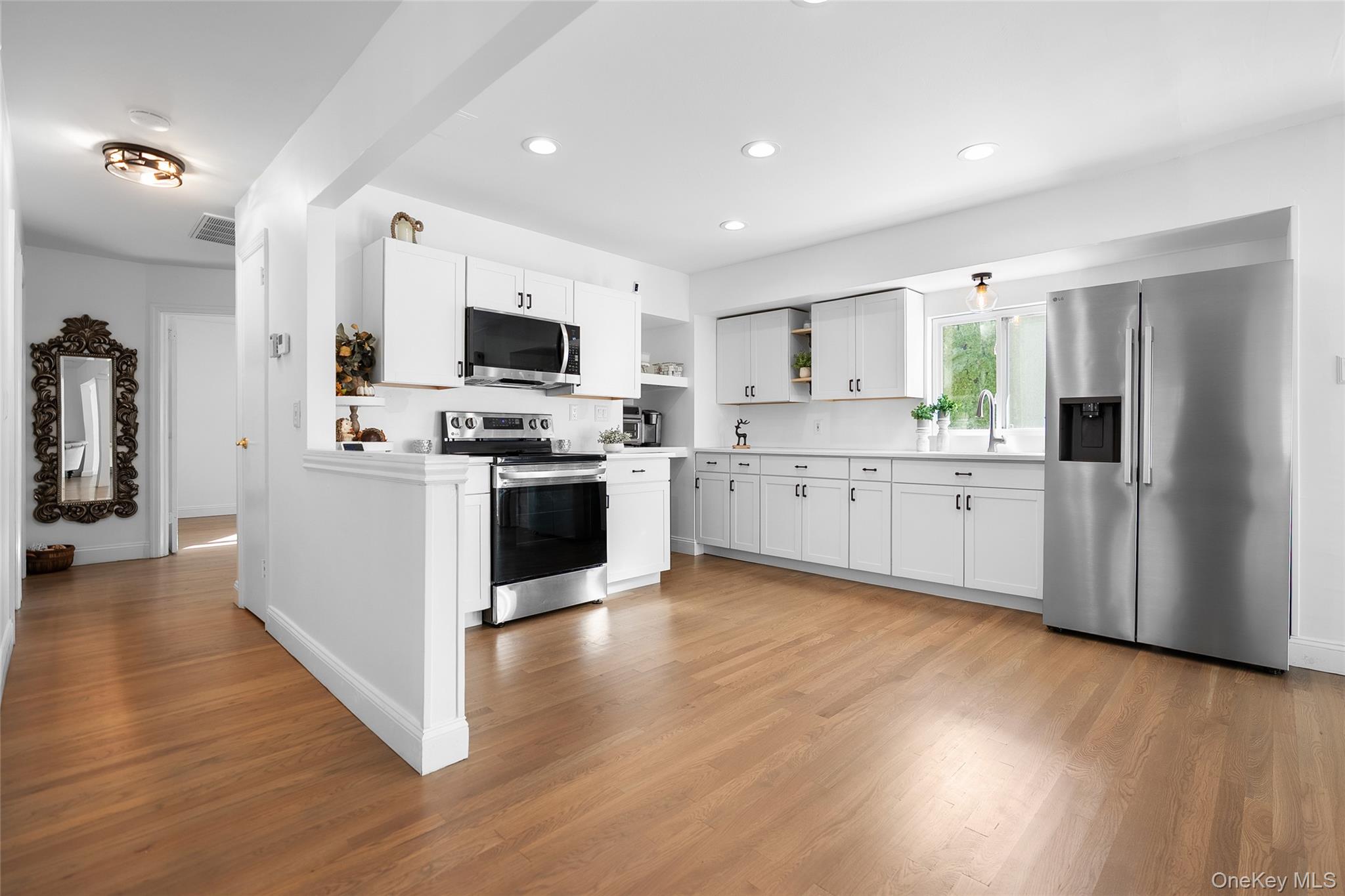 #5 photo, 148 S Hillside Avenue, Nesconset , NY 11767