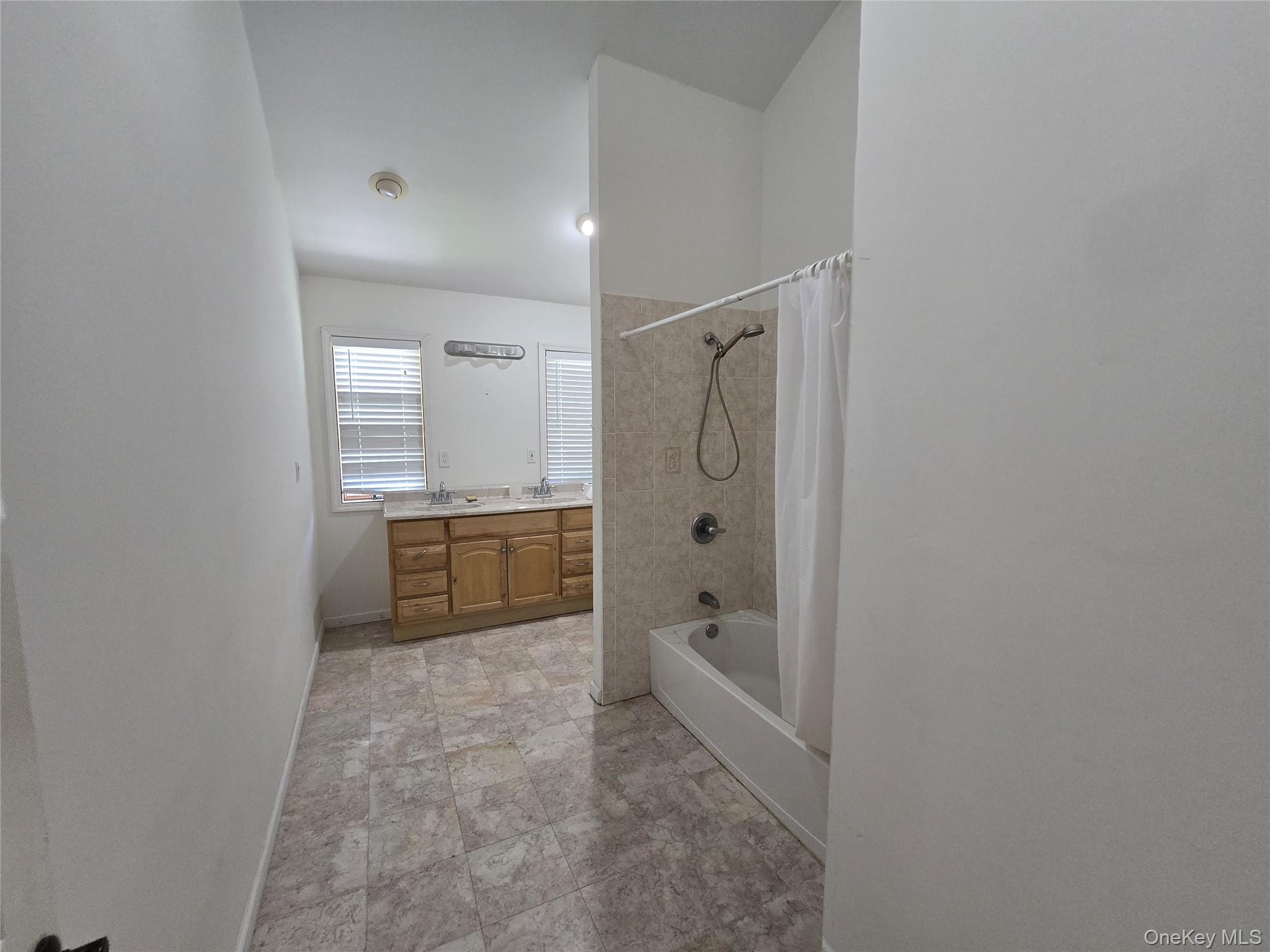 #19 photo, 1433 Route 208, Washingtonville , NY 10992