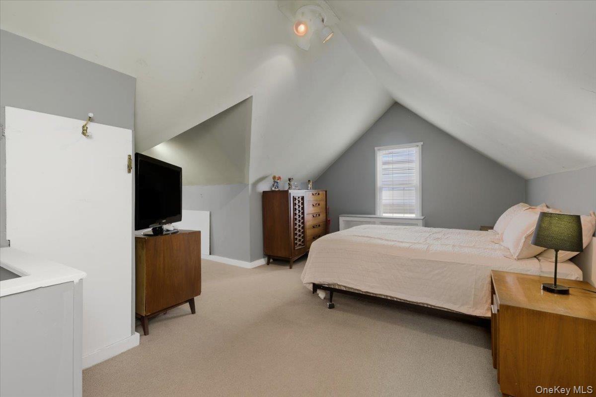 #16 photo, 1617 Mahan Avenue, Bronx , NY 10461