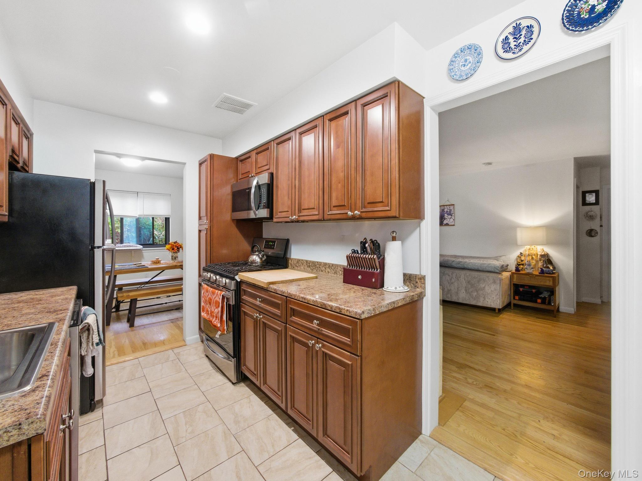 #5 photo, 3 Brevoort Drive, Pomona , NY 10970