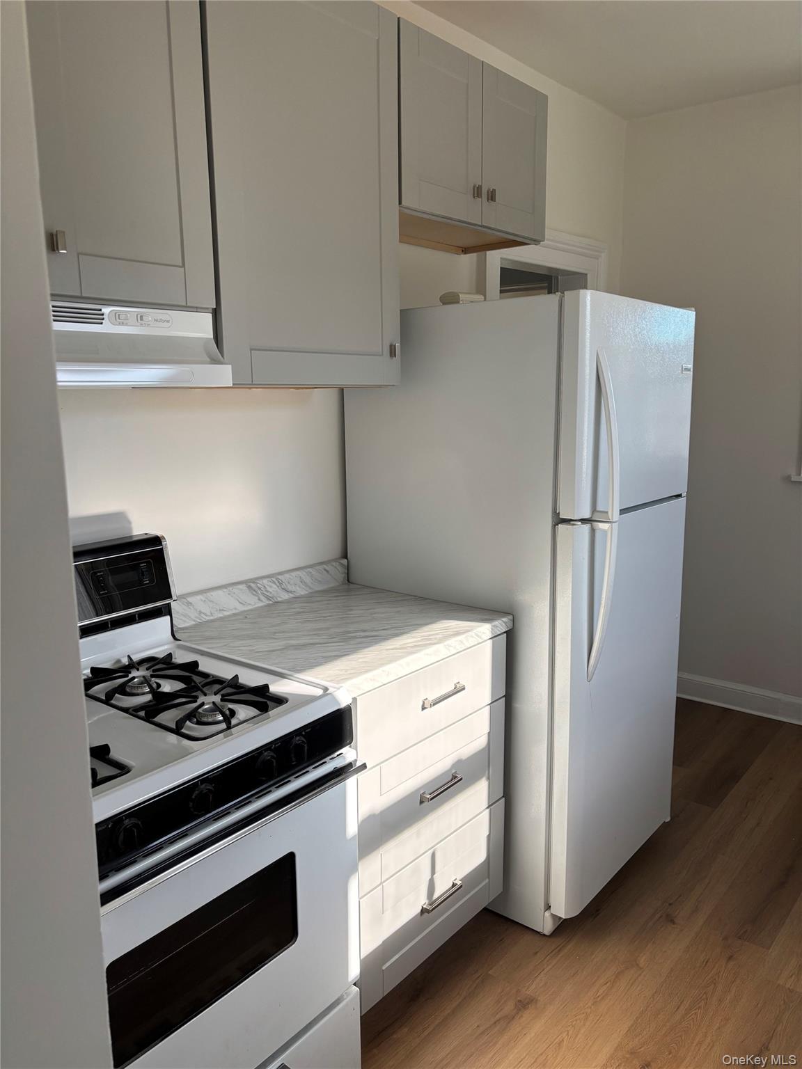 #5 photo, 166 Lake Avenue, Tuckahoe , NY 10707