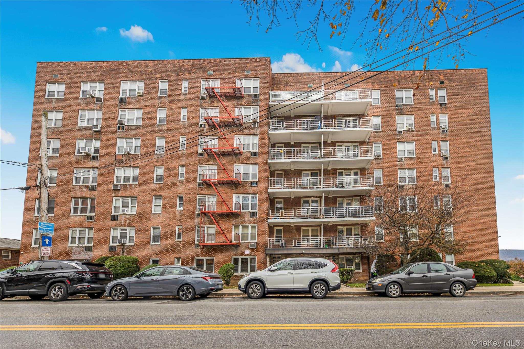 #16 photo, 679 Warburton Avenue, Yonkers , NY 10701