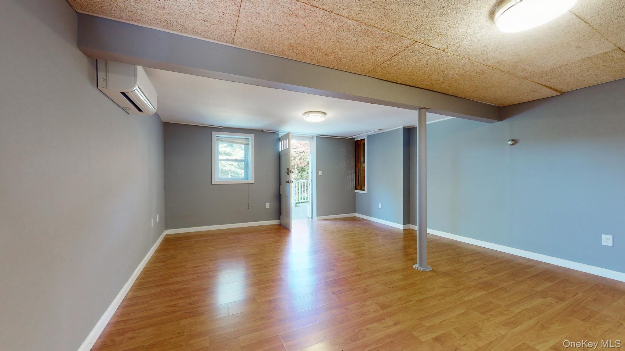 #12 photo, 162 North Road, White Plains , NY 10603