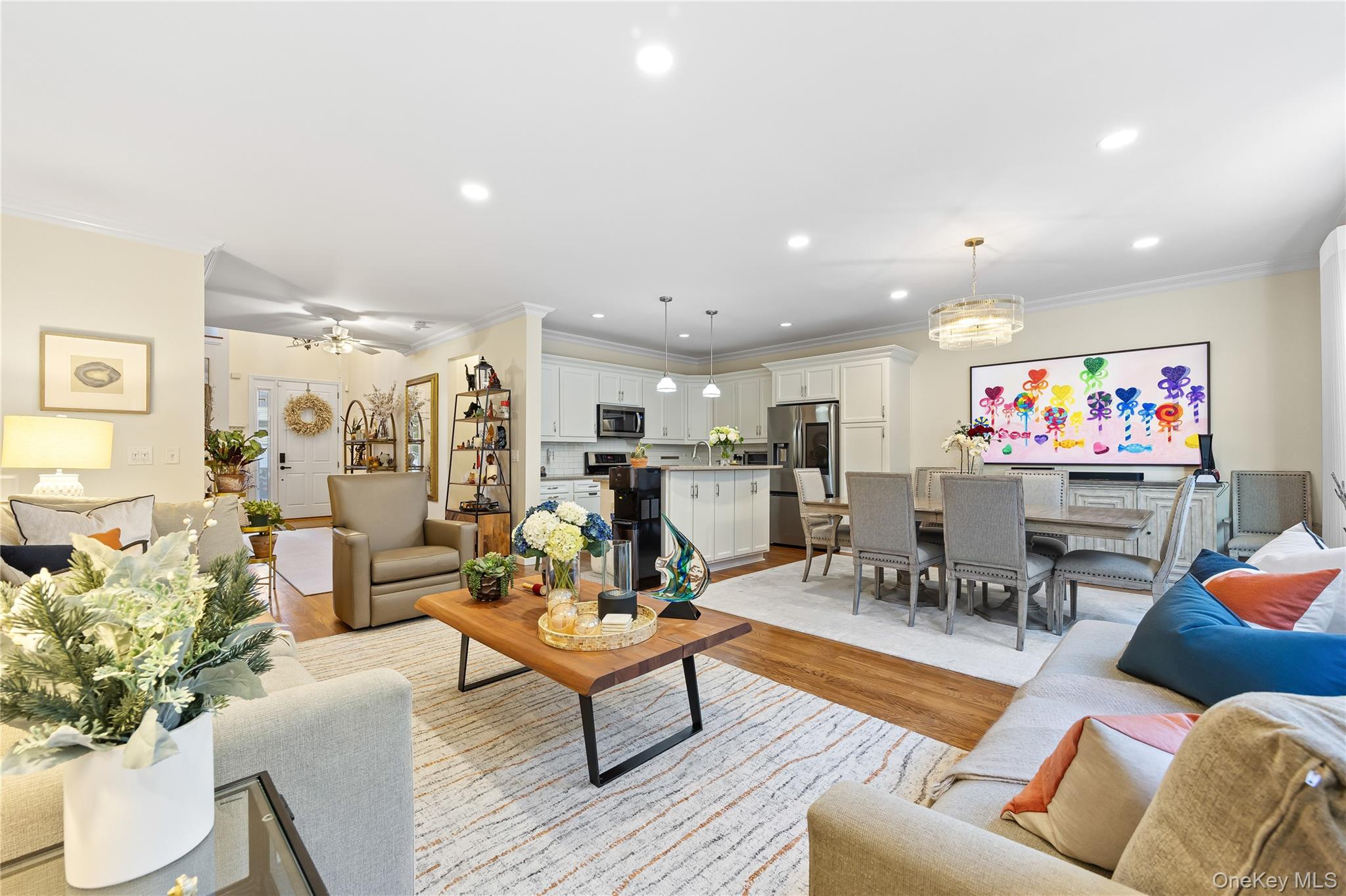 #14 photo, 2 Spring Court, Huntington , NY 11743