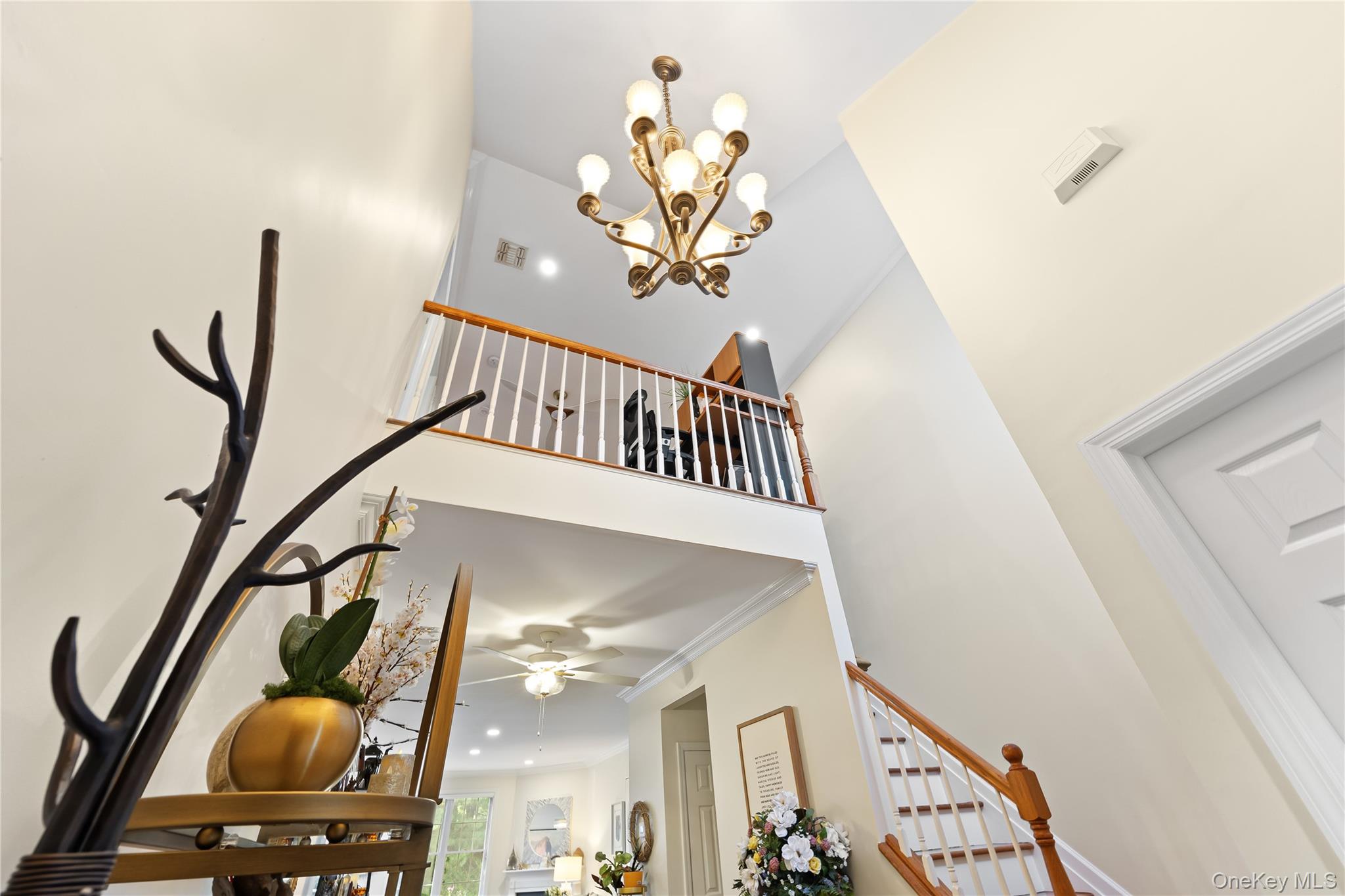 #6 photo, 2 Spring Court, Huntington , NY 11743