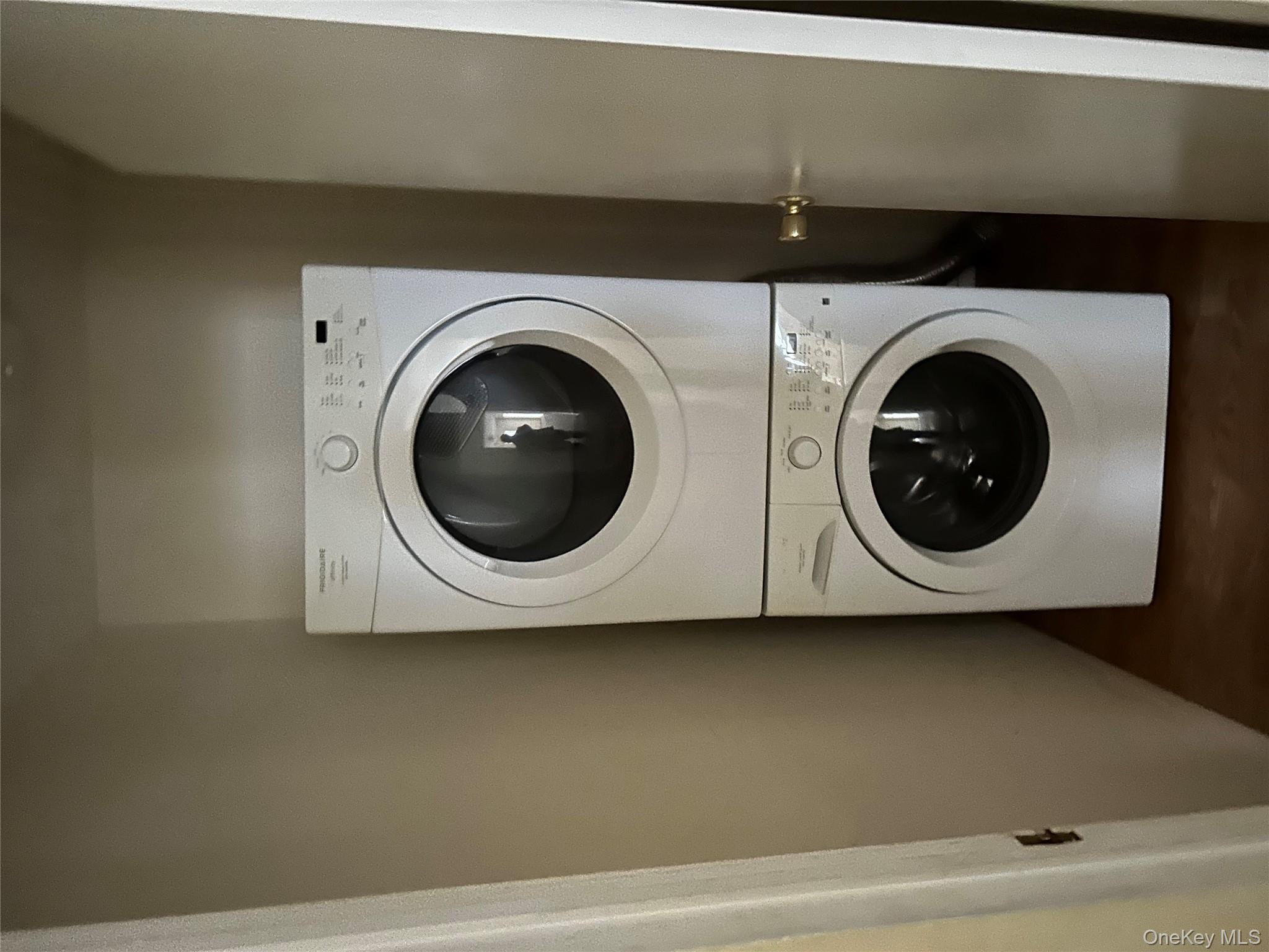 #10 photo, 155 Dahlia Drive, سوفولك Mastic Beach , NY 11951